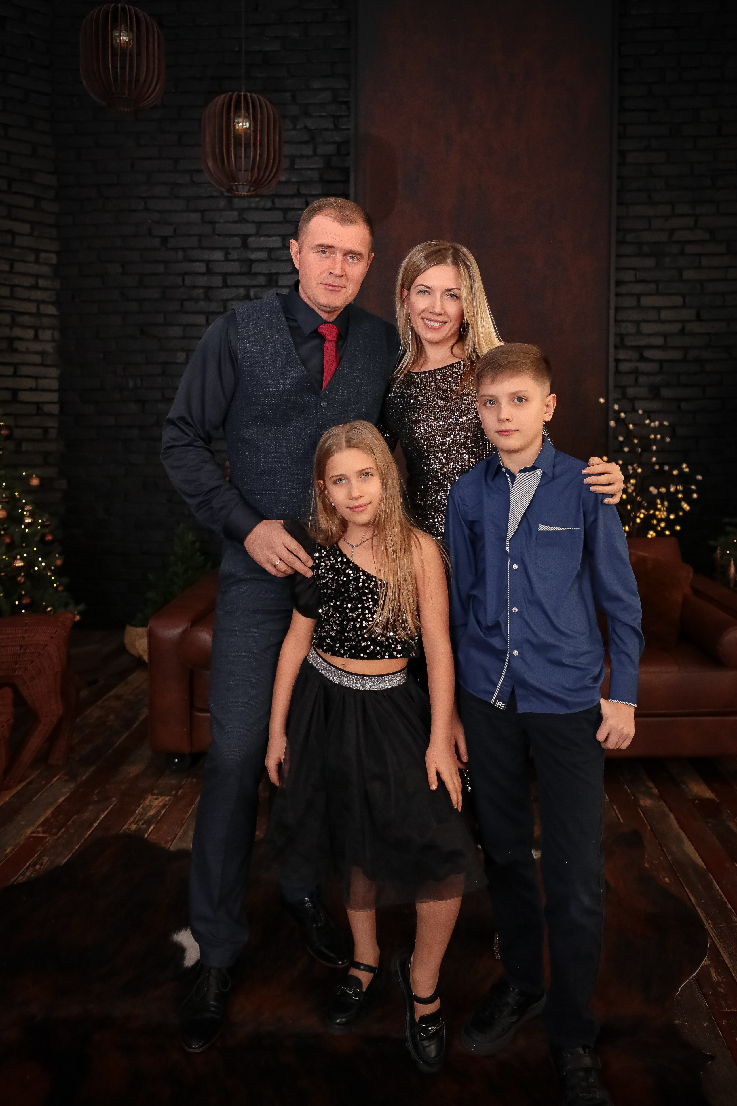 НОВОГОДНИЕ ФОТОСЕССИИ 2025-2026. Фотограф г. Хабаровск. Семейные и индивидуальные съёмки