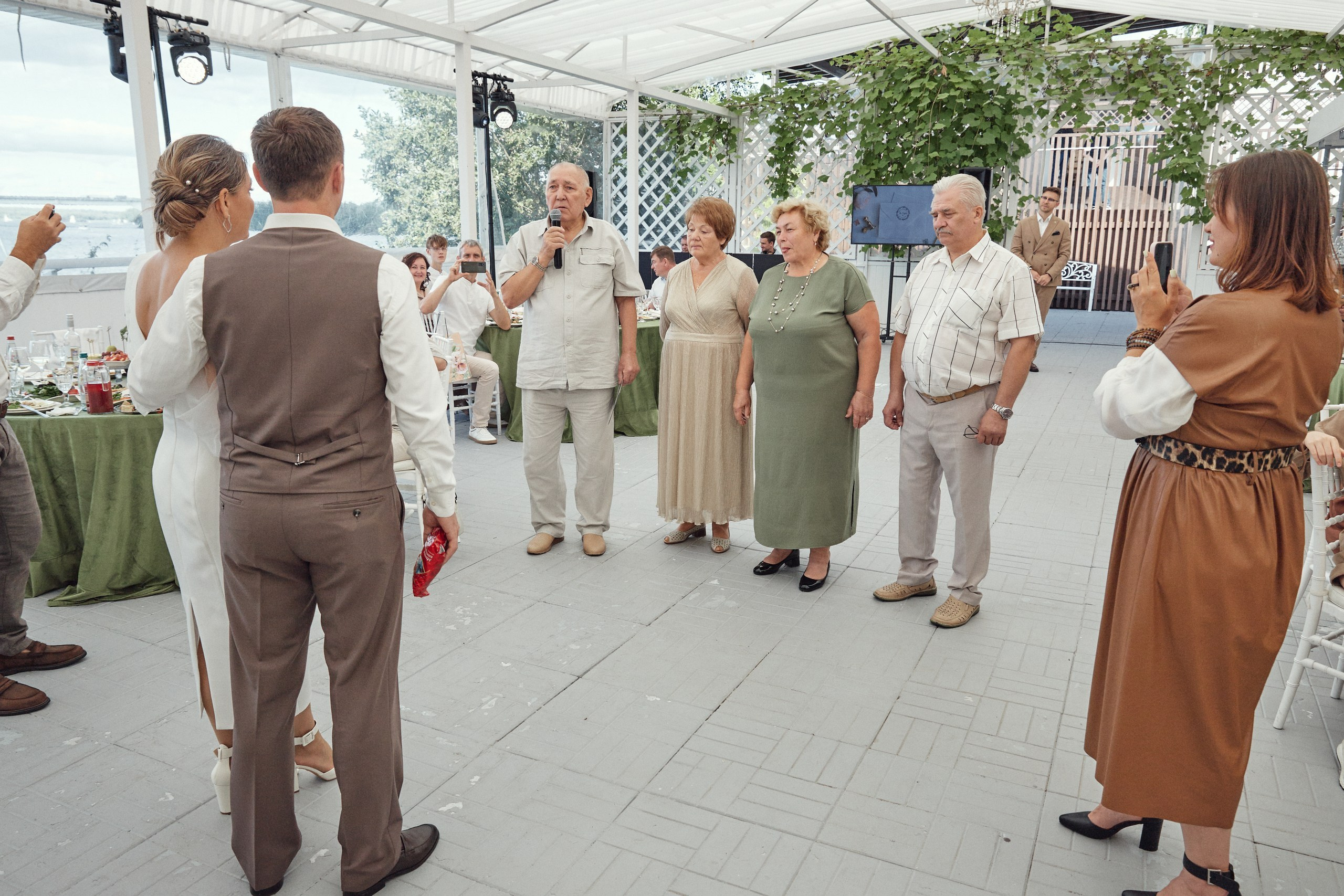 Счастье здесь. Свадебный фотограф Антон Артюшин. Работаю в Нижнем Новгороде и Москве