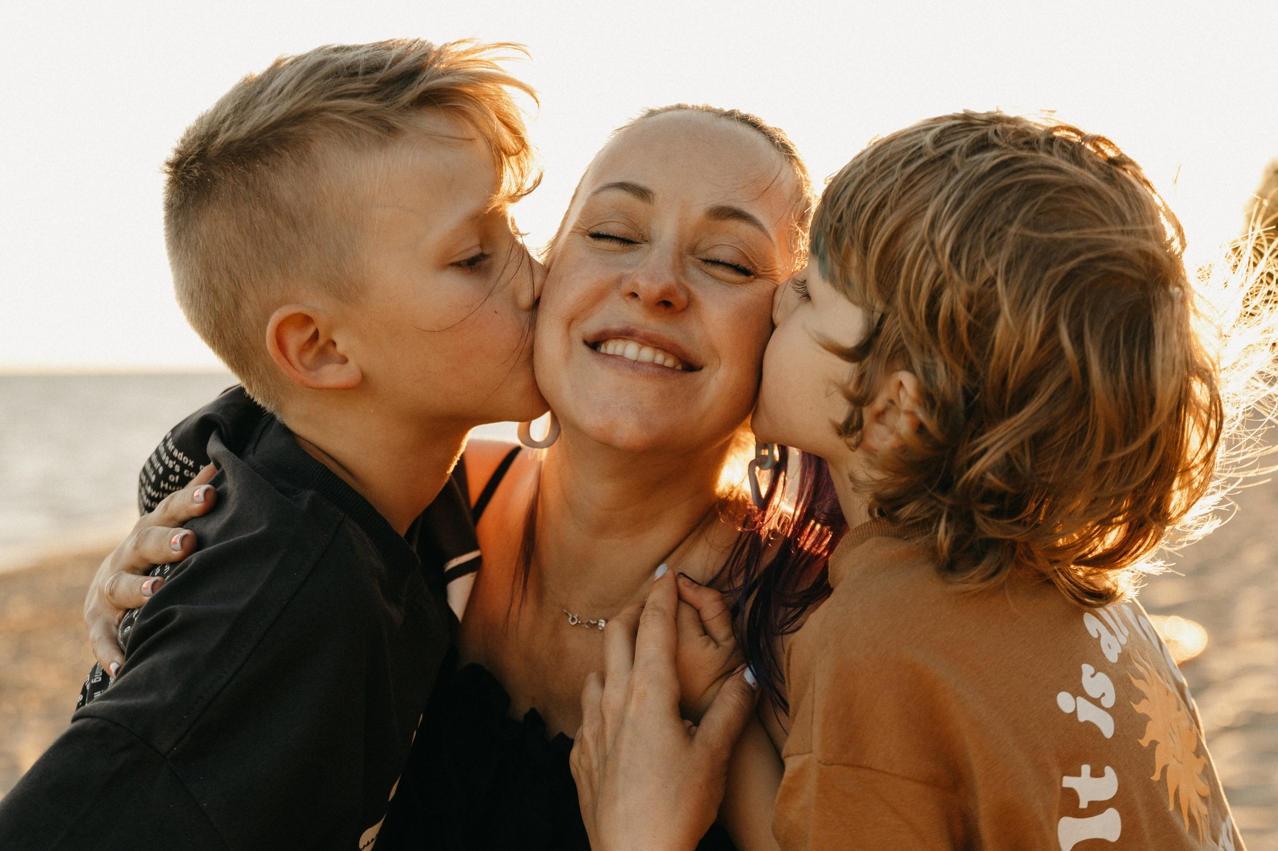 Арина, Миша, Тима, Сема. Главная