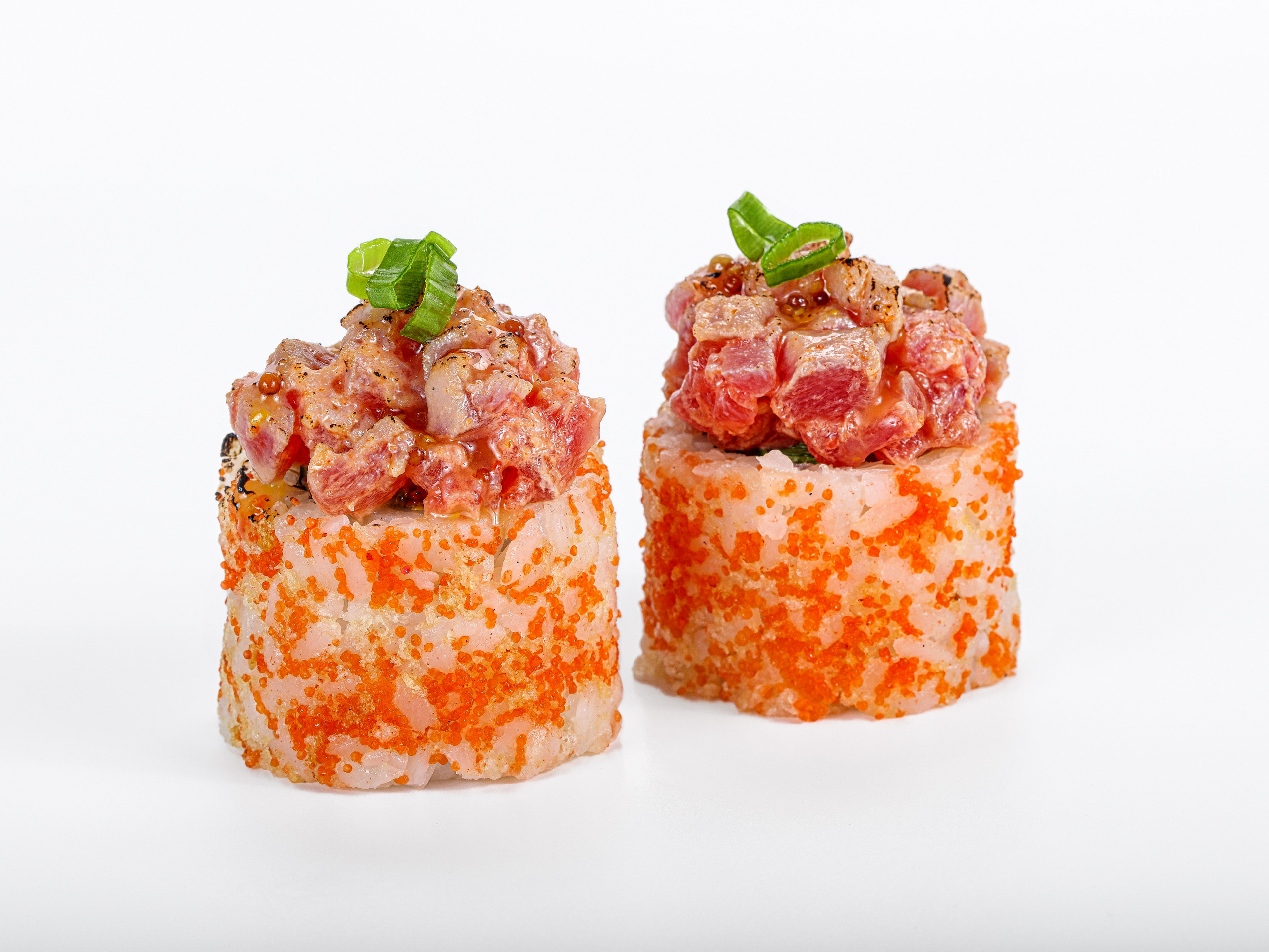 Фотосъемка суши и роллов. Заказ по тел.: +7 (906) 006-90-22. Фуд-фотограф Андрей Старостин — съемка еды в Москве. 9000 руб. в час