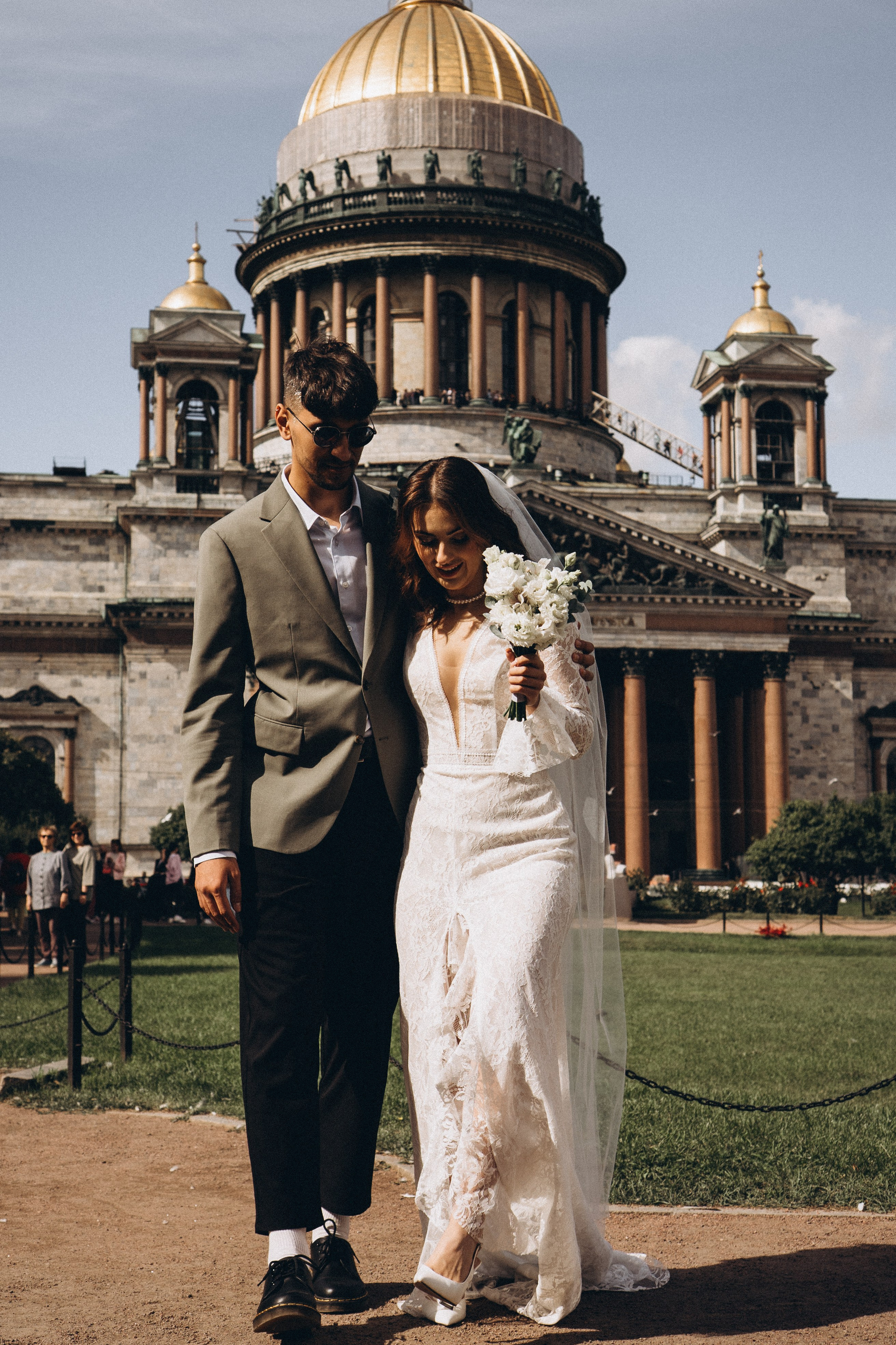 СВАДЕБНАЯ ПРОГУЛКА ВОЗЕ ИСАИКЕВСКОГО СОБОРА АСТОРИИ И ЗАКОНОДАЛЕТНОГО СОБРАНИЯ. Профессиональный фотограф, Санкт-Петербург — Виктория Богомолова