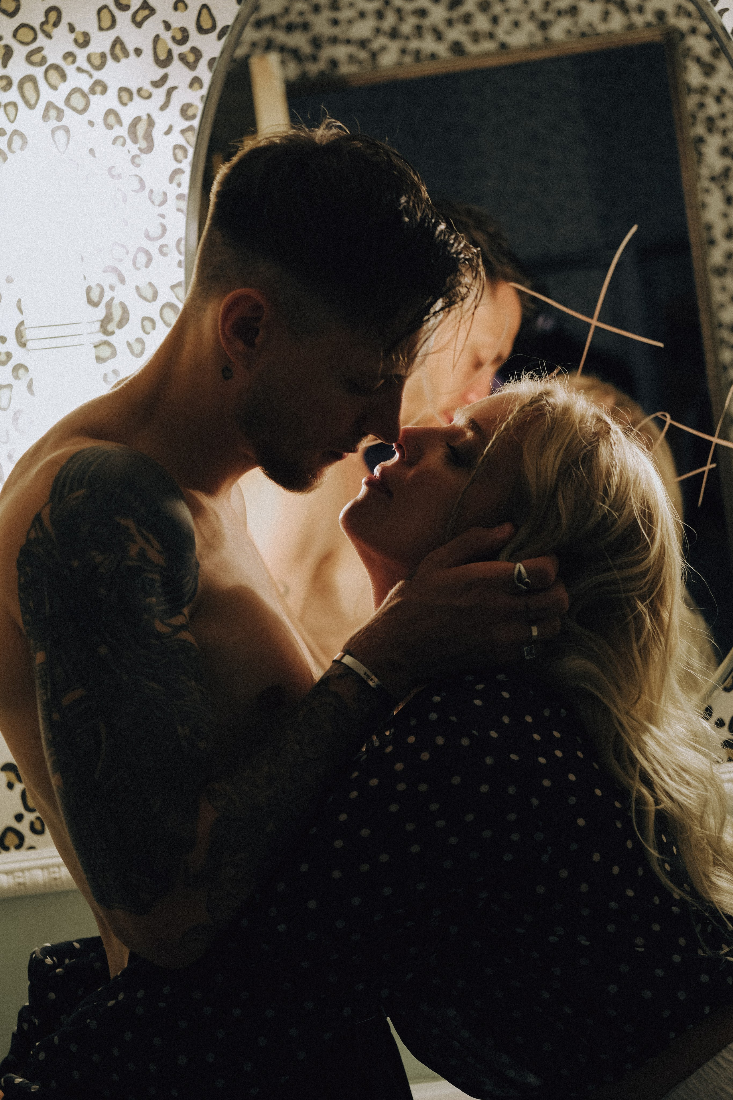 СВАДЕБНАЯ СЬЕМКА С КАБРИОЛЕТОМ В САНТК-ПЕТЕРБУРГЕ НА ПЕТРОГРАДКЕ В ОТЕЛЕ ПАНОРАМИКА. Профессиональный фотограф, Санкт-Петербург — Виктория Богомолова