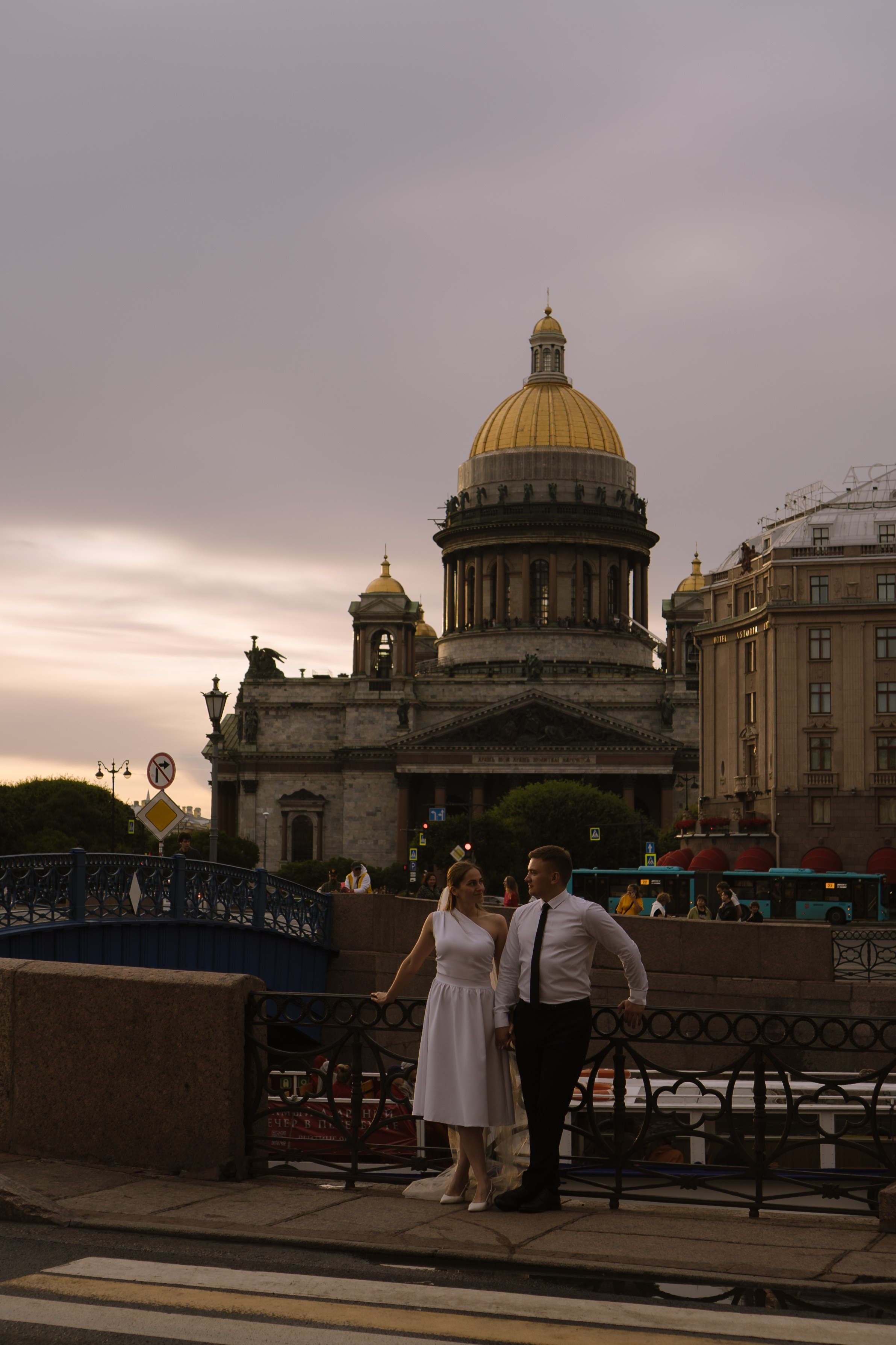 СВАДЕБНАЯ СЬЕМКА С ИСАКИЕВСКИМ СОБОРОМ, АСТОРИЯ И ЗАКОНОДАТЕЛЬНОЕ СОБРАНИЕ. Профессиональный фотограф, Санкт-Петербург — Виктория Богомолова