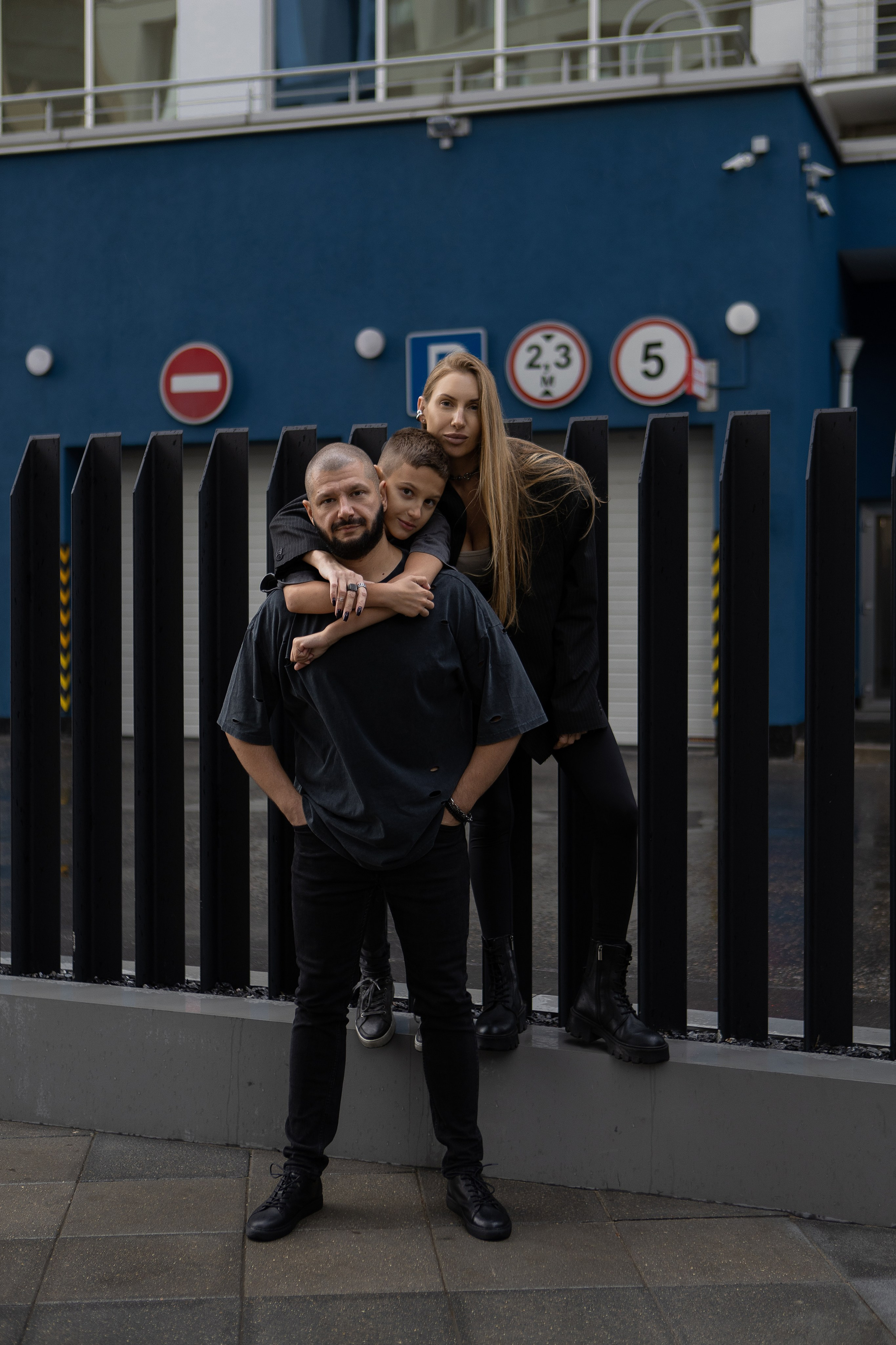 Семейная фотосессия в городе. Фотограф в Москве Таша Логинова