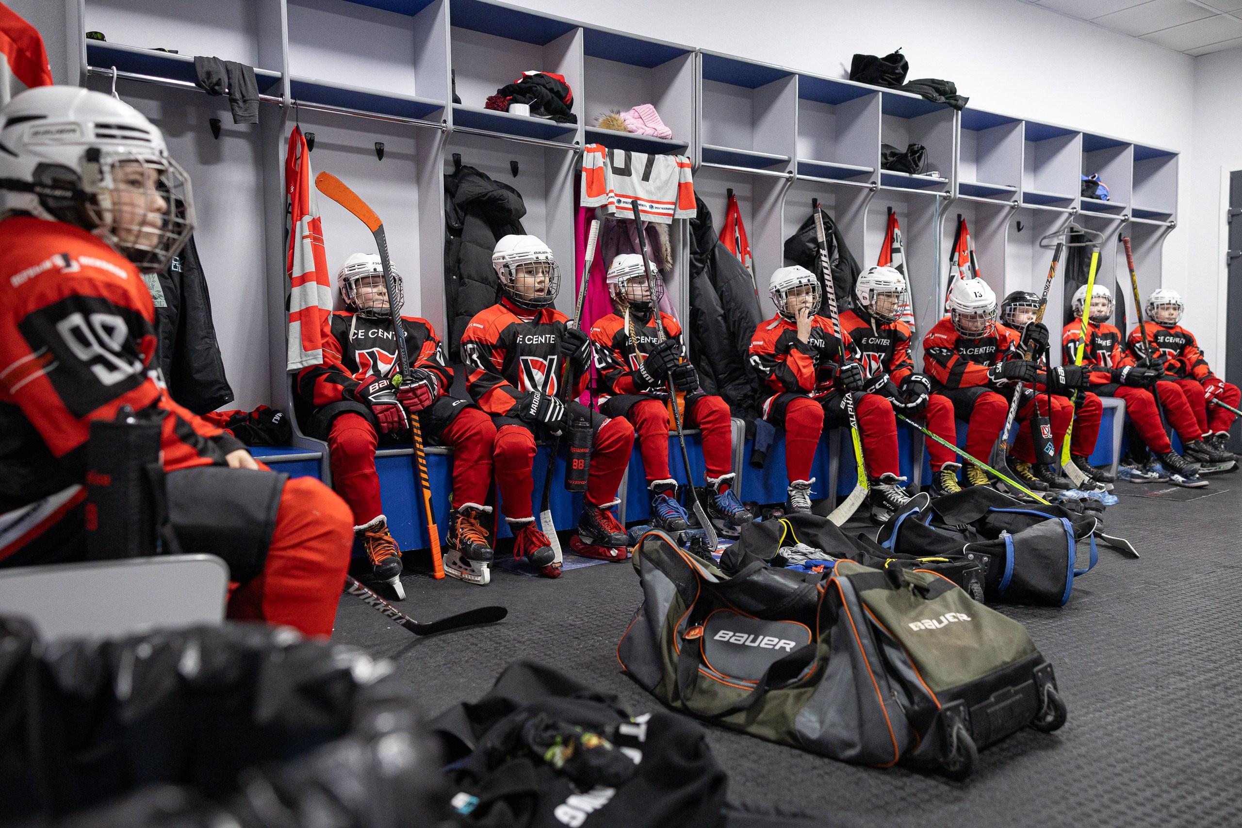Первенство Тюмени по хоккею. MIG — студия спортивной фотографии Михаила Голянского