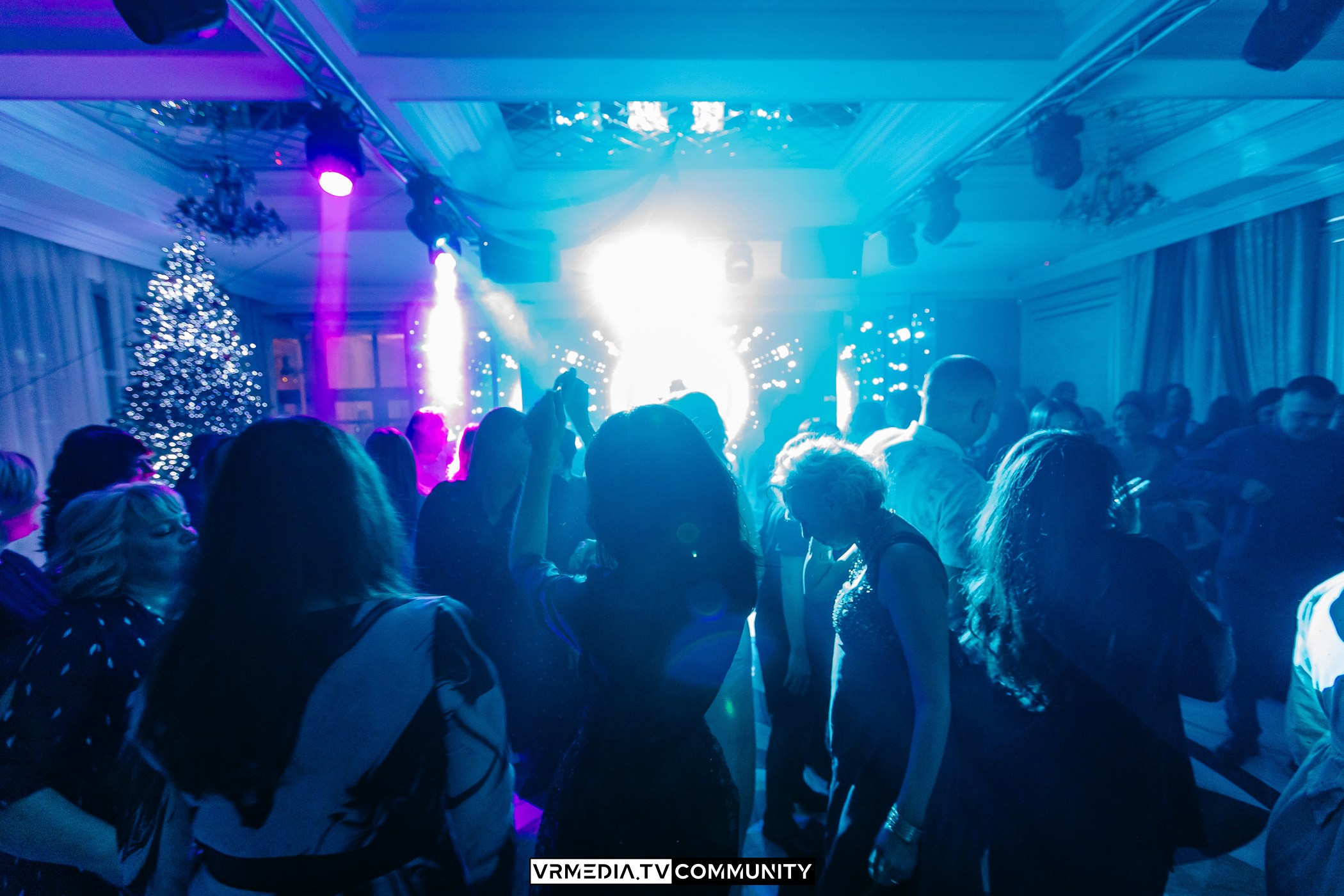 Мюзикл «12 Месяцев» в ресторане «Лазурный берег»