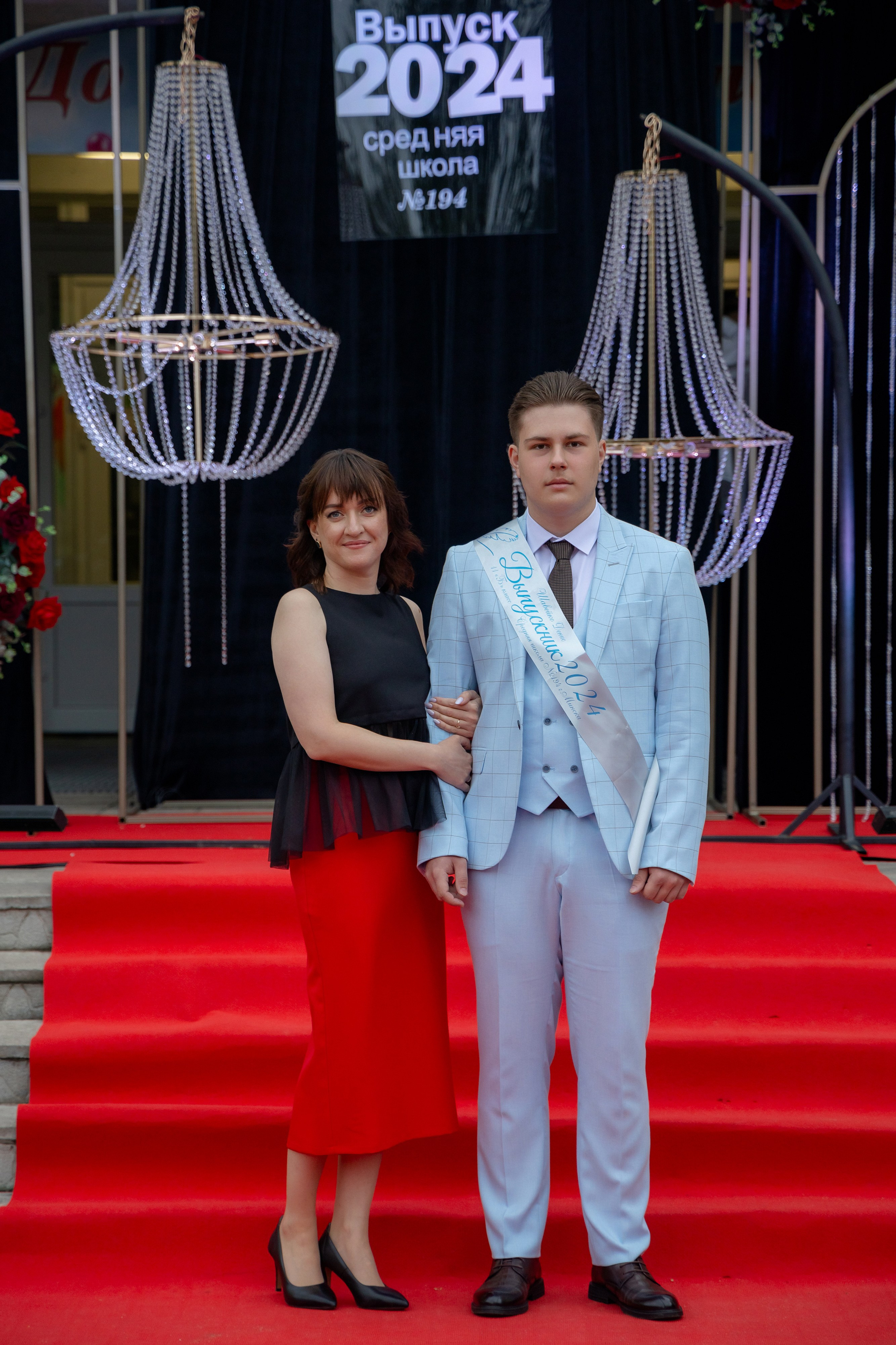 Школьный выпускной 2024 год в Соколе (Минск). Свадебный фотограф в Минске/Беларуси Сергей Спиридонов