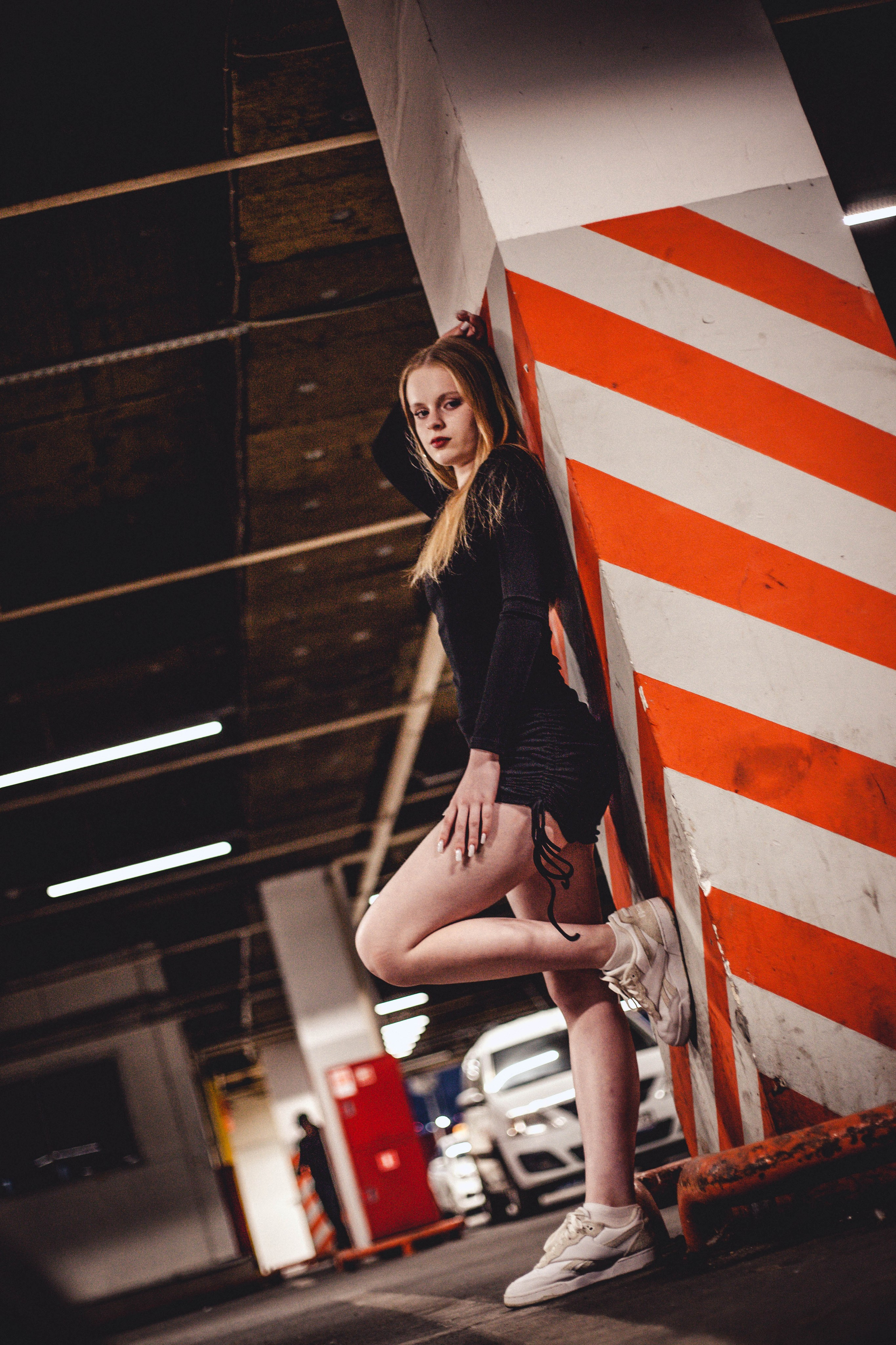 «Тайны парковки глазами тележки». Уличный фотограф Города N