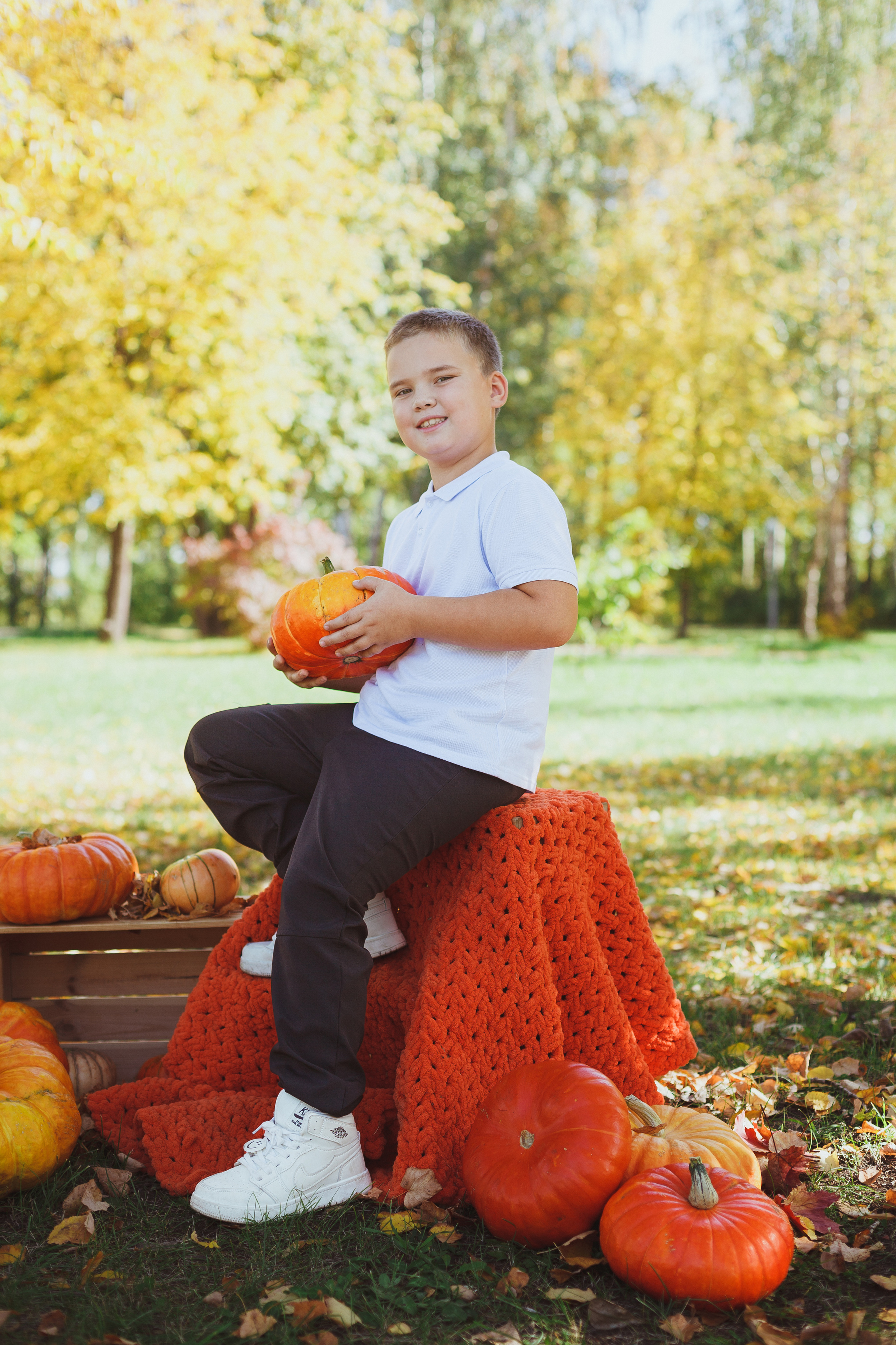 Школьная фотосессия на 31 августа. 1,2,3 сентября. Портреты детей 4-6 штук. Групповые общие 2-5 шт. Цена 450р. (1). Семейный и детский фотограф в Сухом Логу Ольга Кайгородова