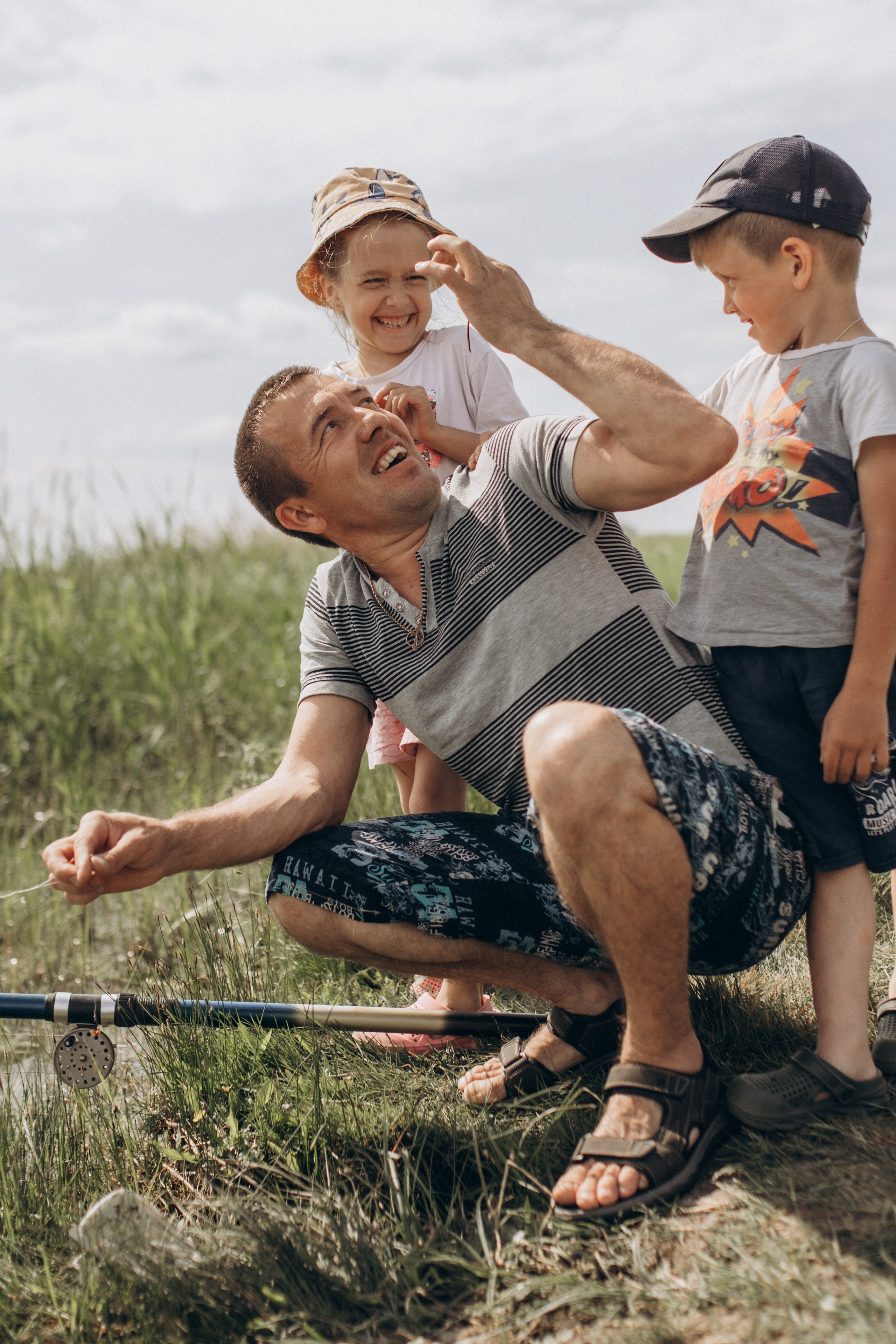 Семейная рыбалка. Семейный фотограф lifestyle в Новосибирске Елена Шпилевая