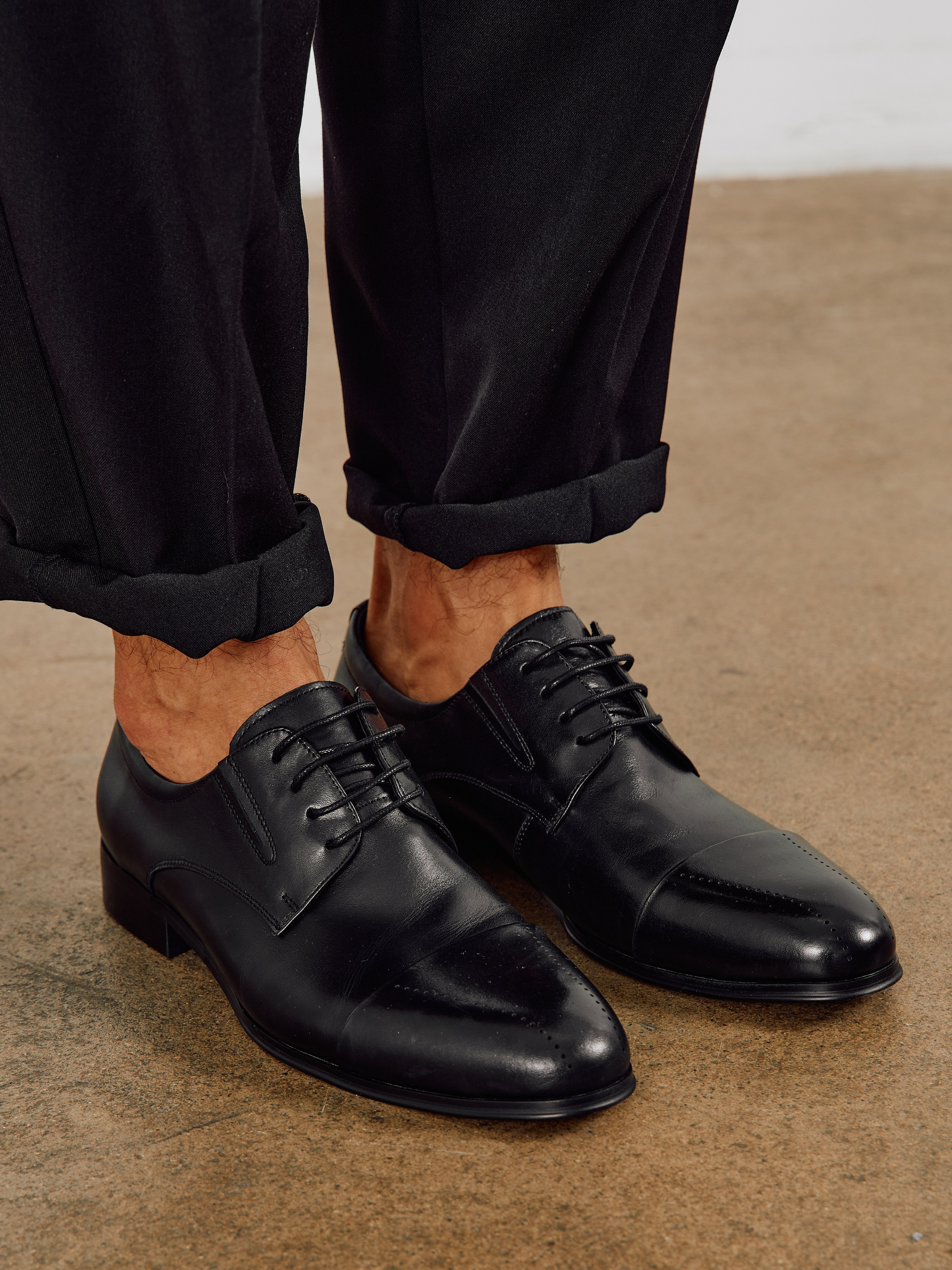 Обувь. Фотограф для маркетплейсов в Москве