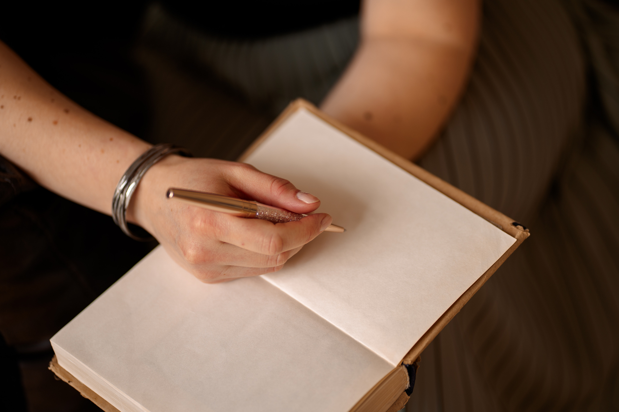 Бизнес-портрет Москва Бизнес-фотосессия Москва Контент фотография Москва Портретный фотограф Москва Топ фотограф Москва Фотосессия в студии Фотограф Химки