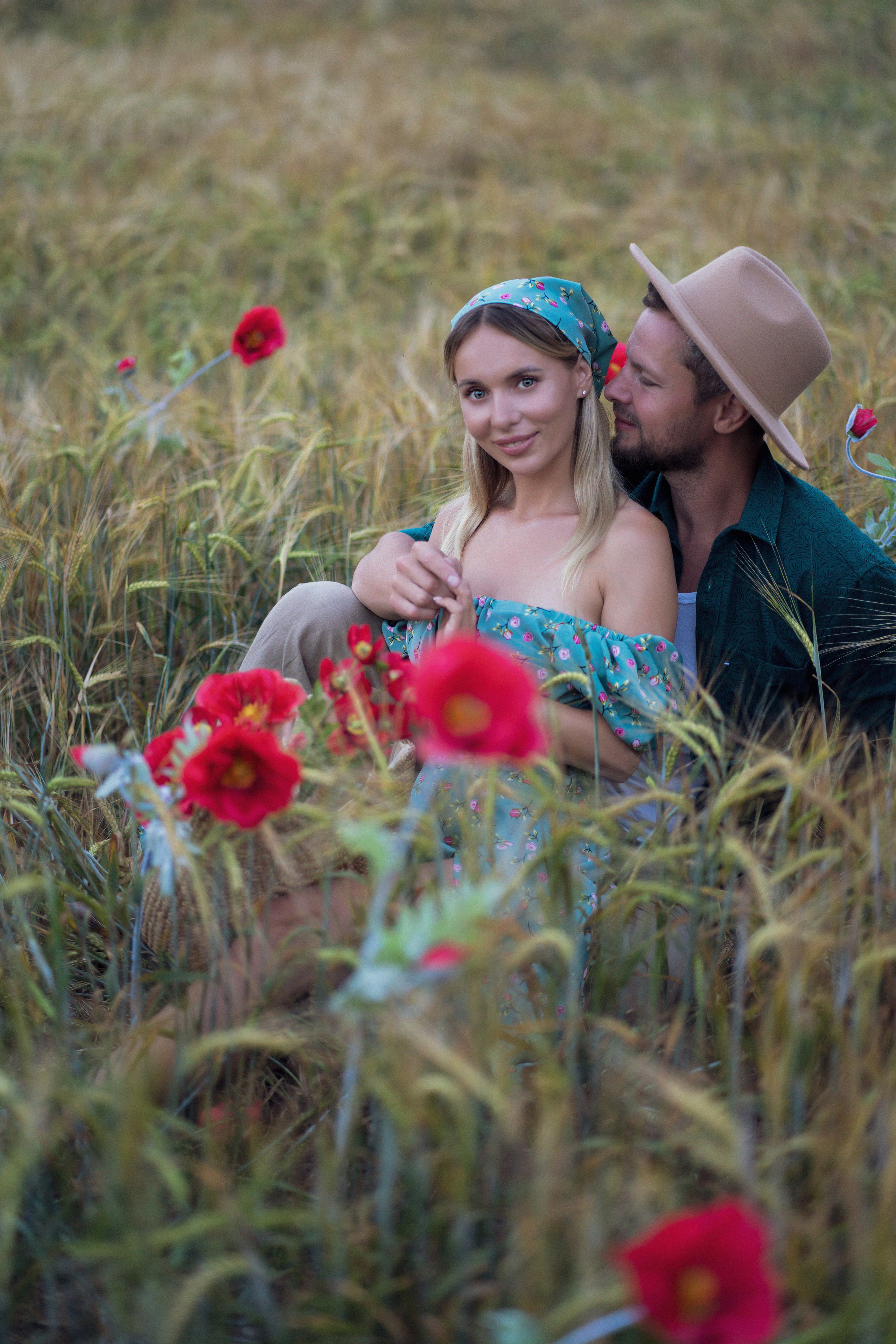 В поле. Портретный фотограф Москва Химки Субботина Екатерина