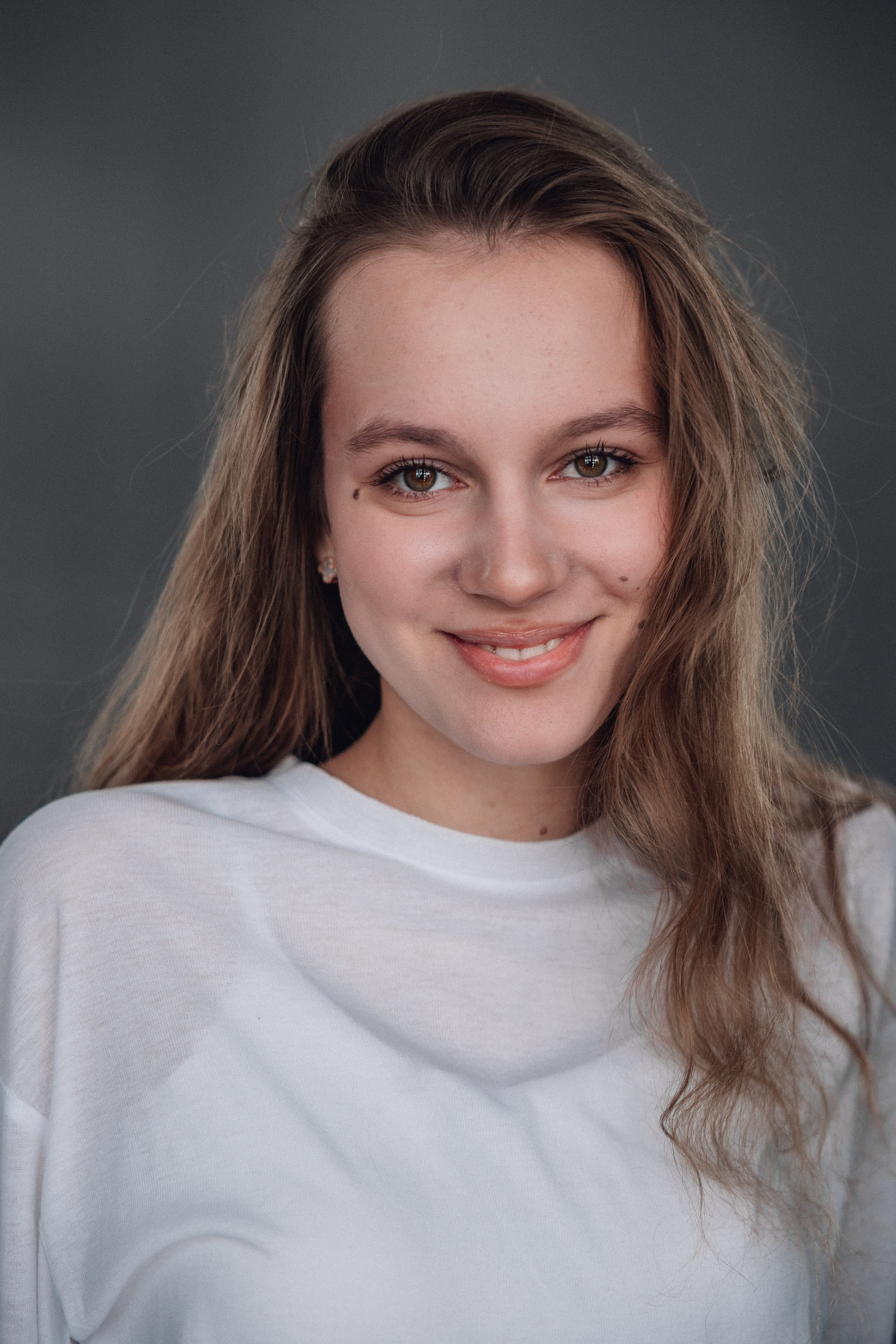 ПОЛИНА. Я фотограф из Москвы к Вашим услугам