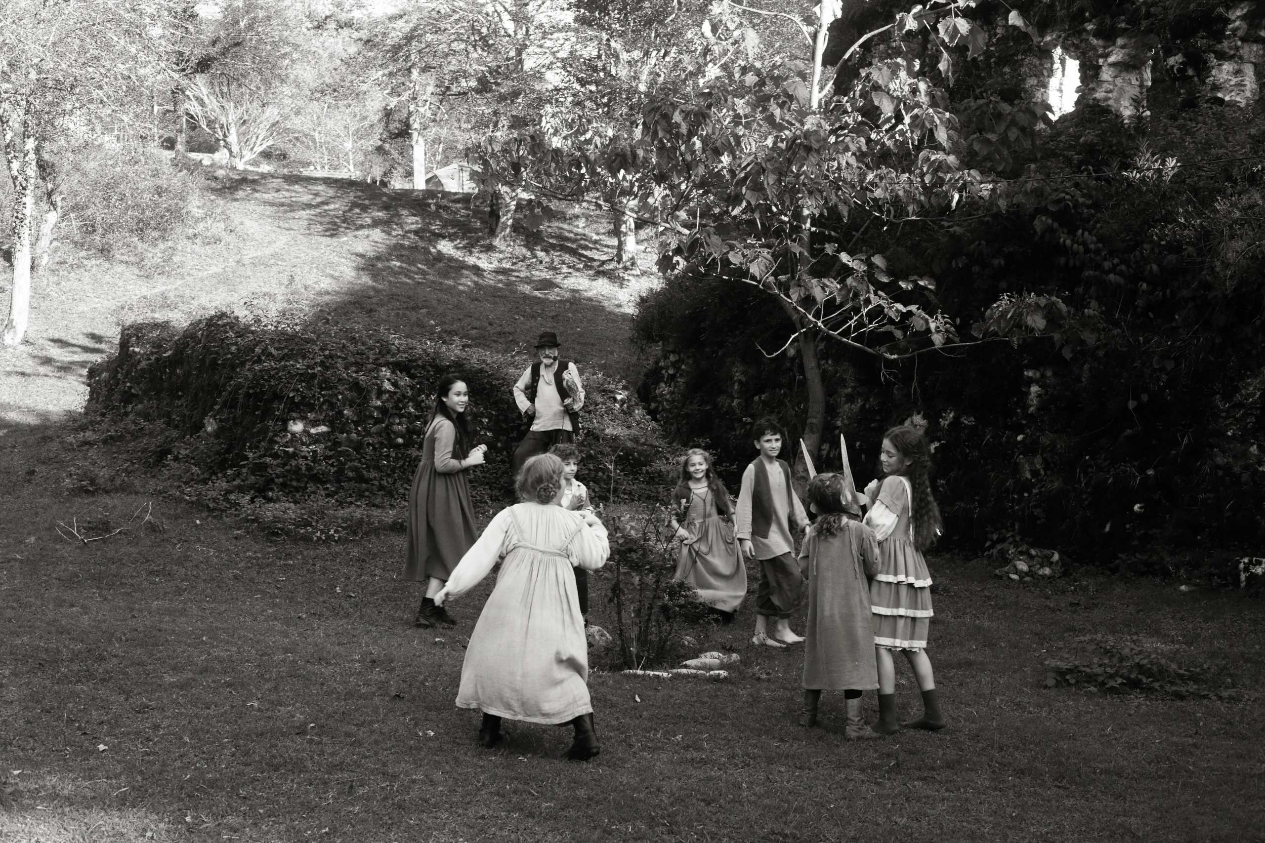 Кинематографическая съемка. Старик и дети. Ekaterina Beridze