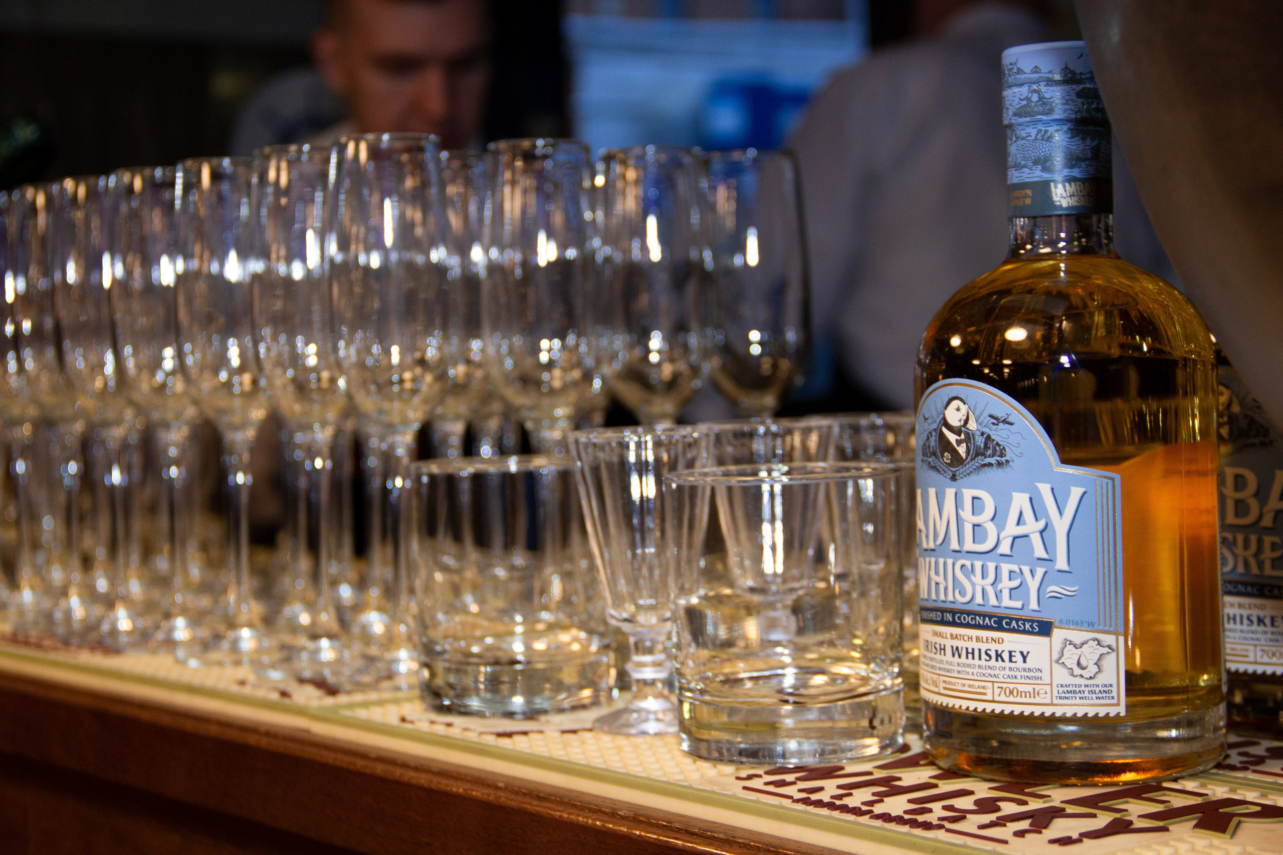 Съемка для сайта аренды катеров в Санкт-Петербурге, подготовка к свадебной прогулке по рекам и каналам. Фотограф в Санкт-Петербурге Смирнова Диана