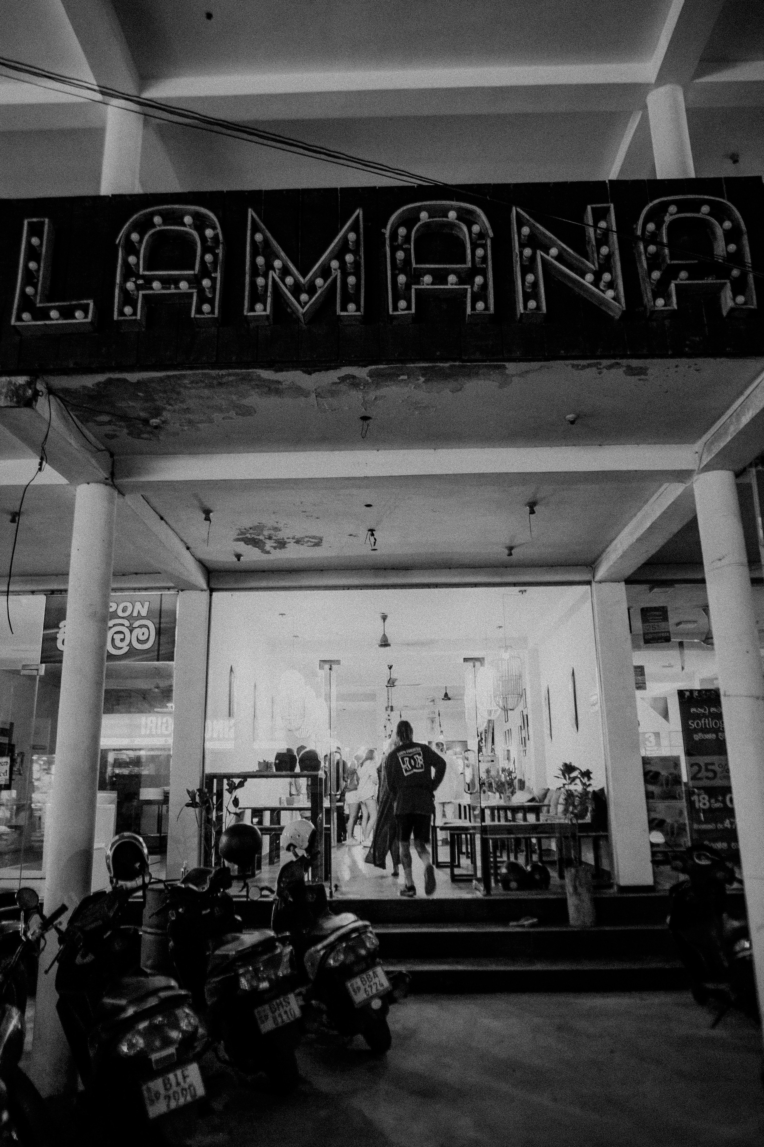 Lamana Sk8 jam. Wedding photographers Tbilisi Georgia Alex and Polly