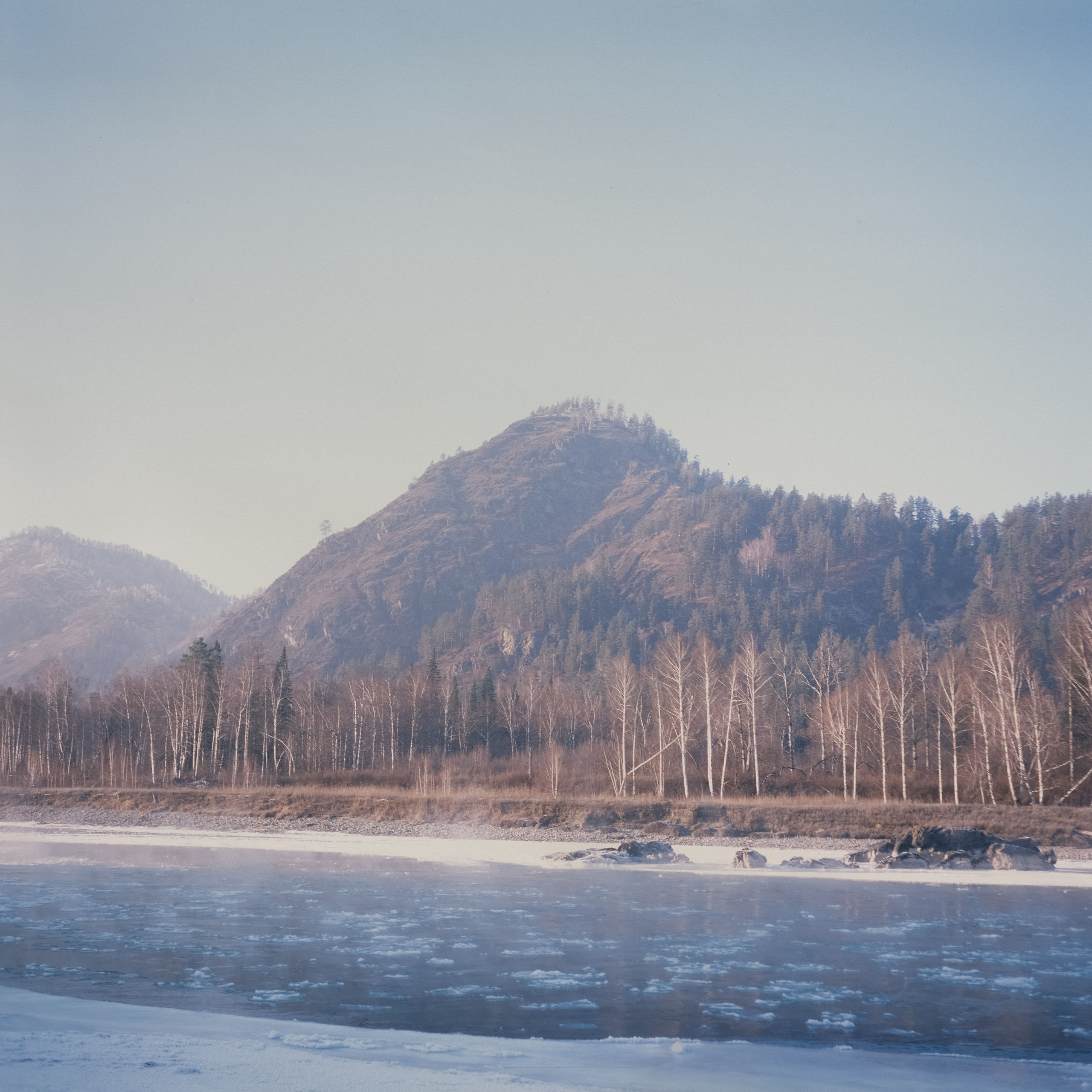 База Берель, поле у вертолетной площадки / 13 декабря 2023 года (-33℃)