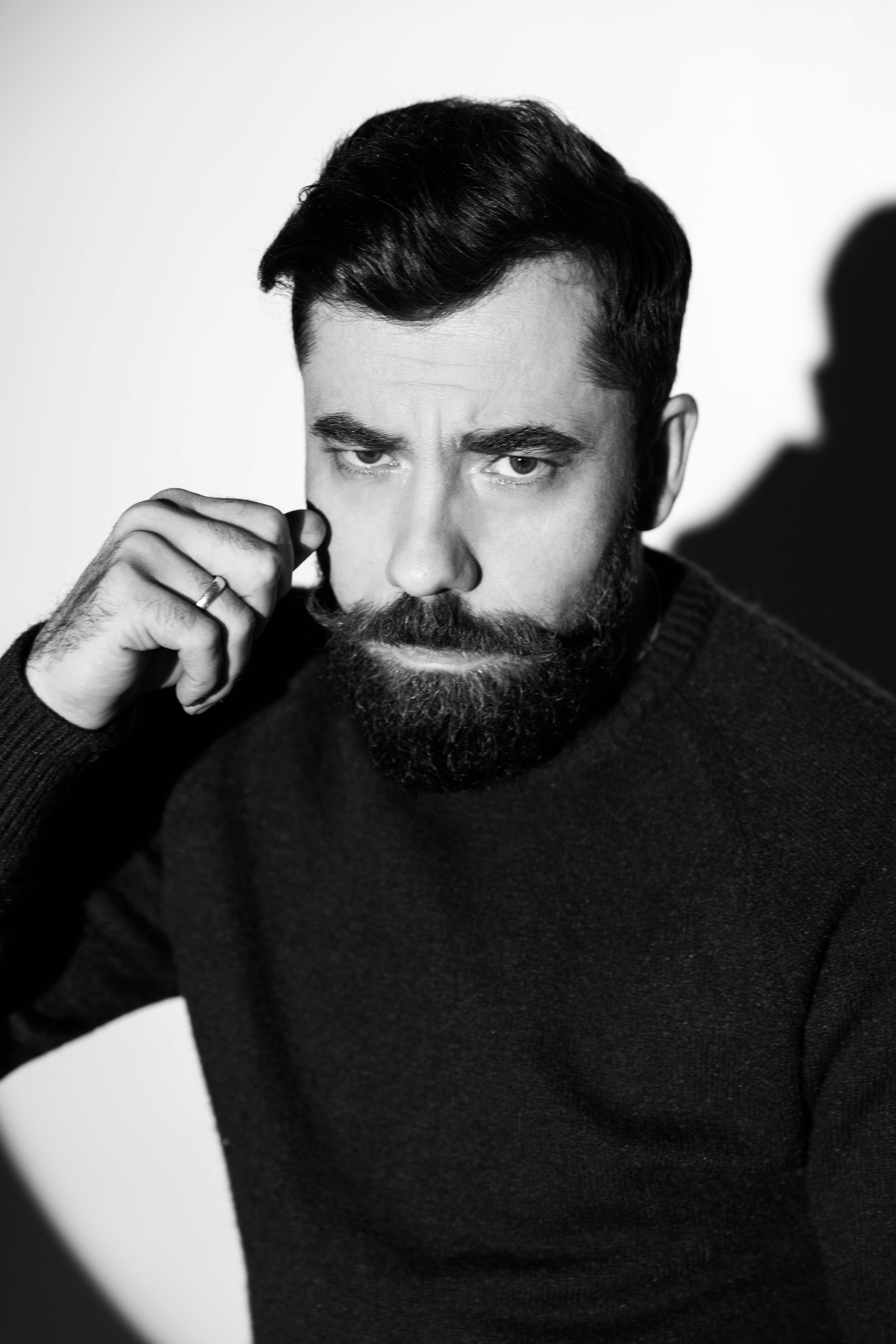 Portfolio. Volume II: «Портреты. Лица Ленинград Центра без масок». Ира Сафронова — фотограф и нейровизуализатор | бизнес-съёмки, портреты, нейровизуалы для брендов, Санкт-Петербург и Москва