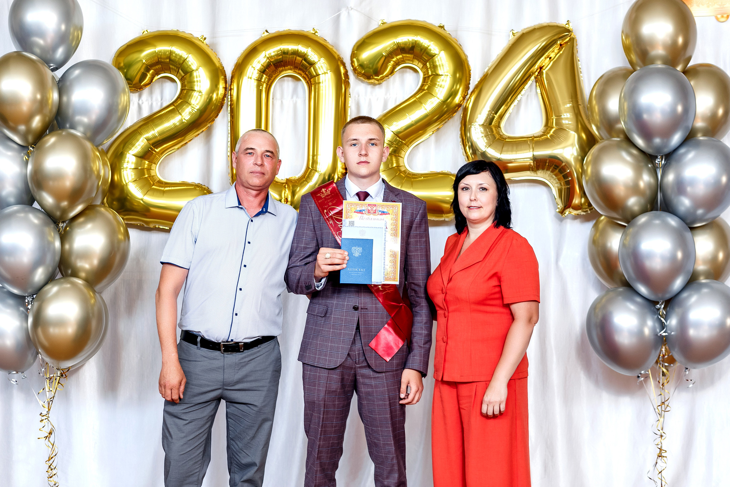 ВРУЧЕНИЕ ДИПЛОМОВ. Фотограф в  г. Новосибирск