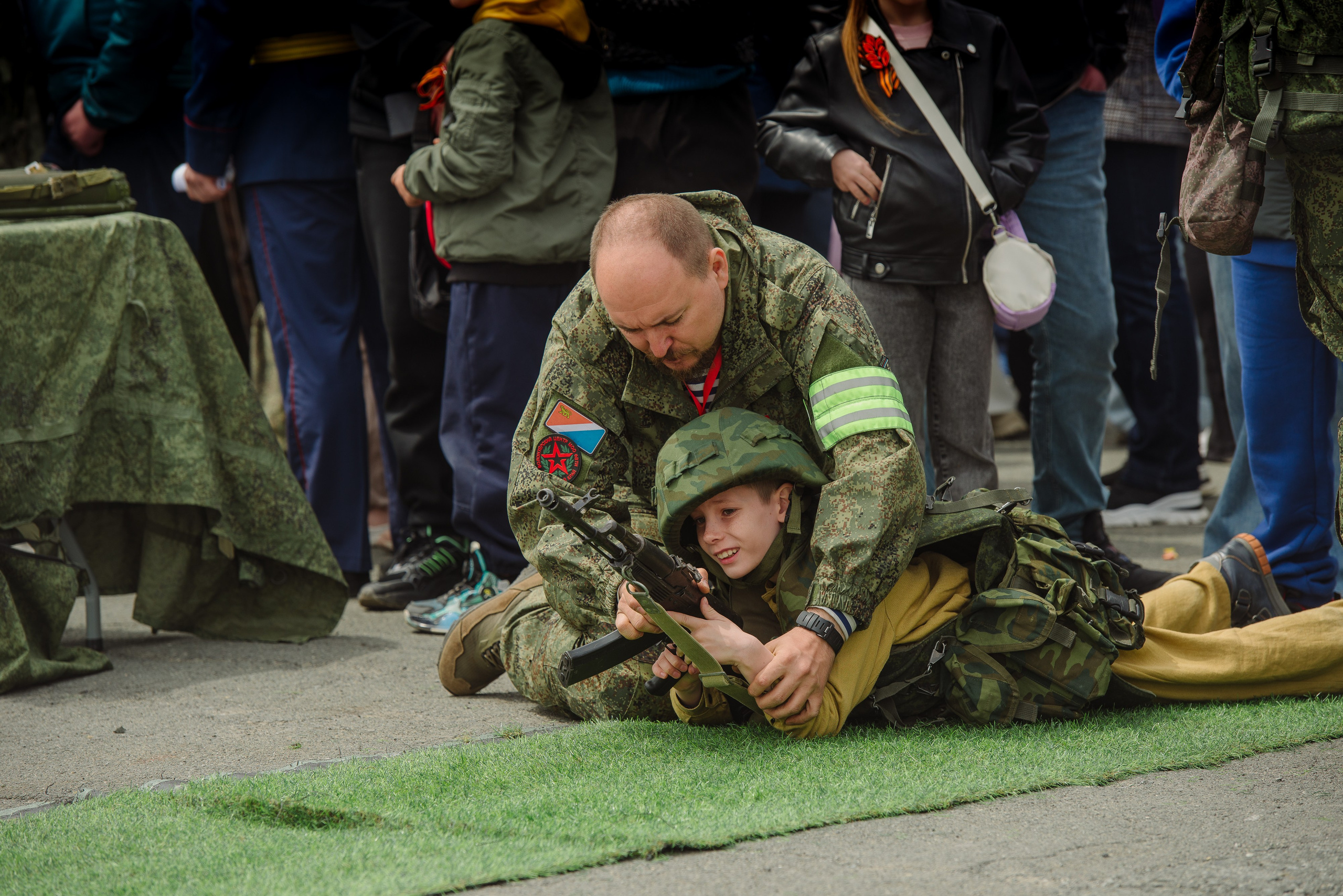 9 мая Центральная плащадь. Фотограф Мария Каюрова