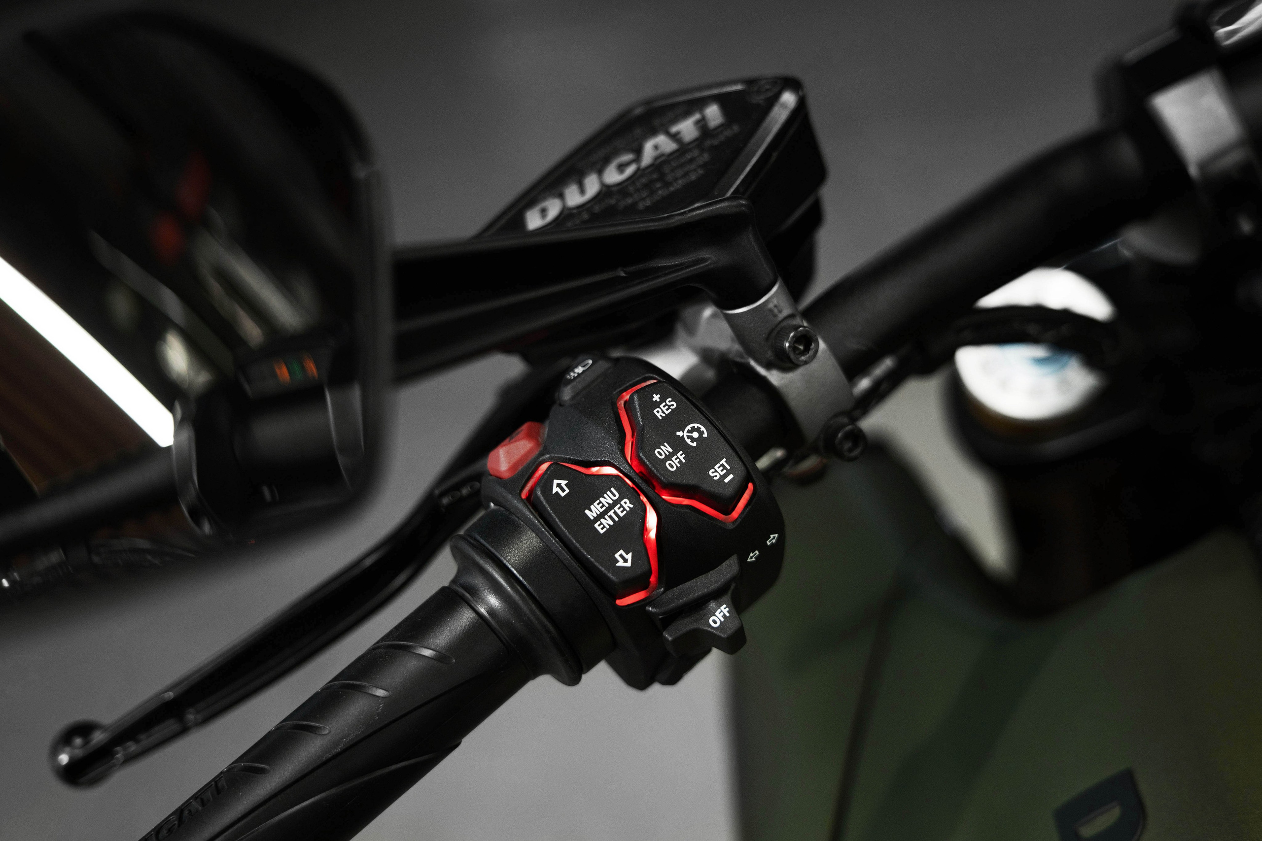 Ducati Diavel Lamborghini. Автомобильный фотограф Светлана Усова