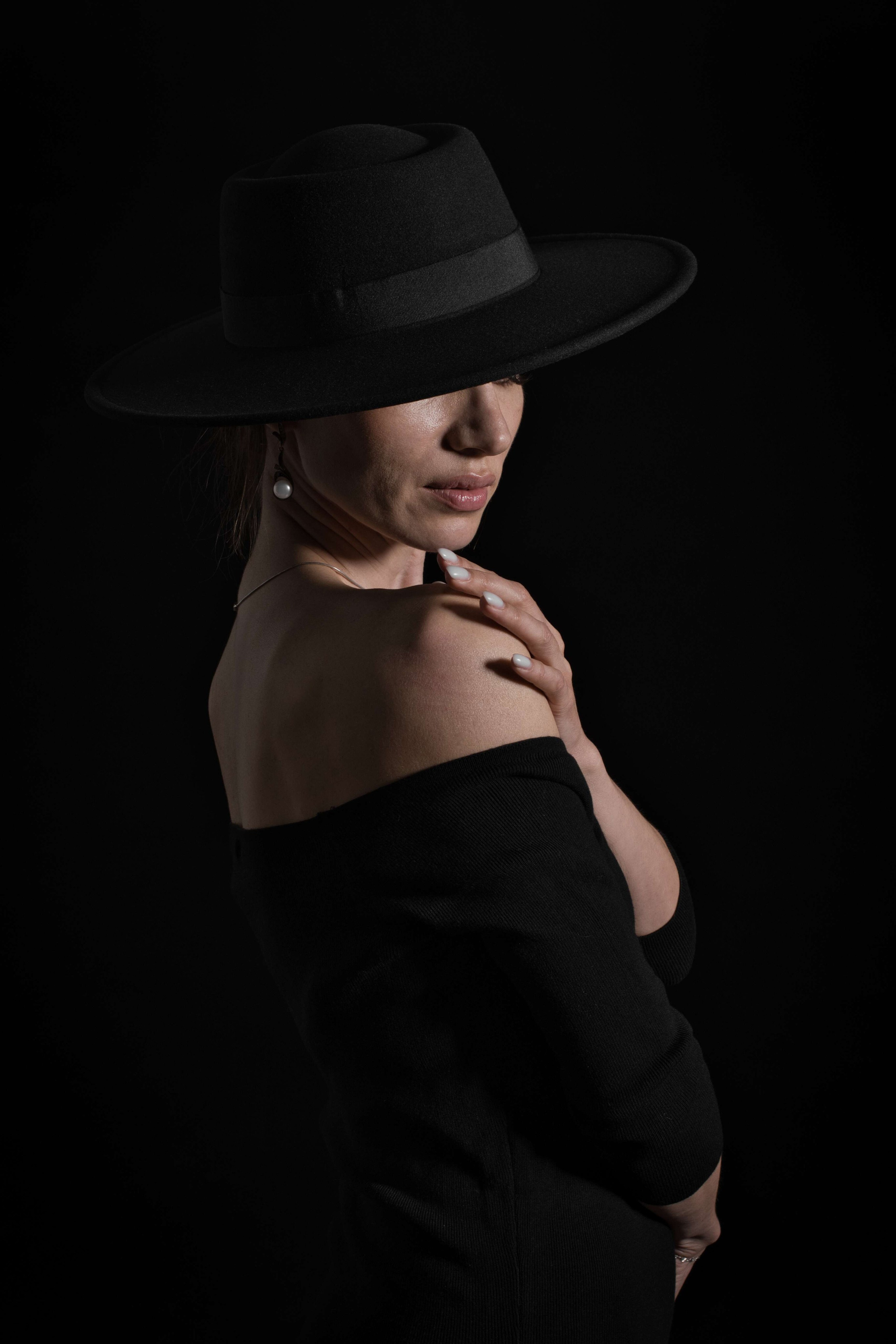 Шляпка Зорро. Фотограф Денис Кривопусков