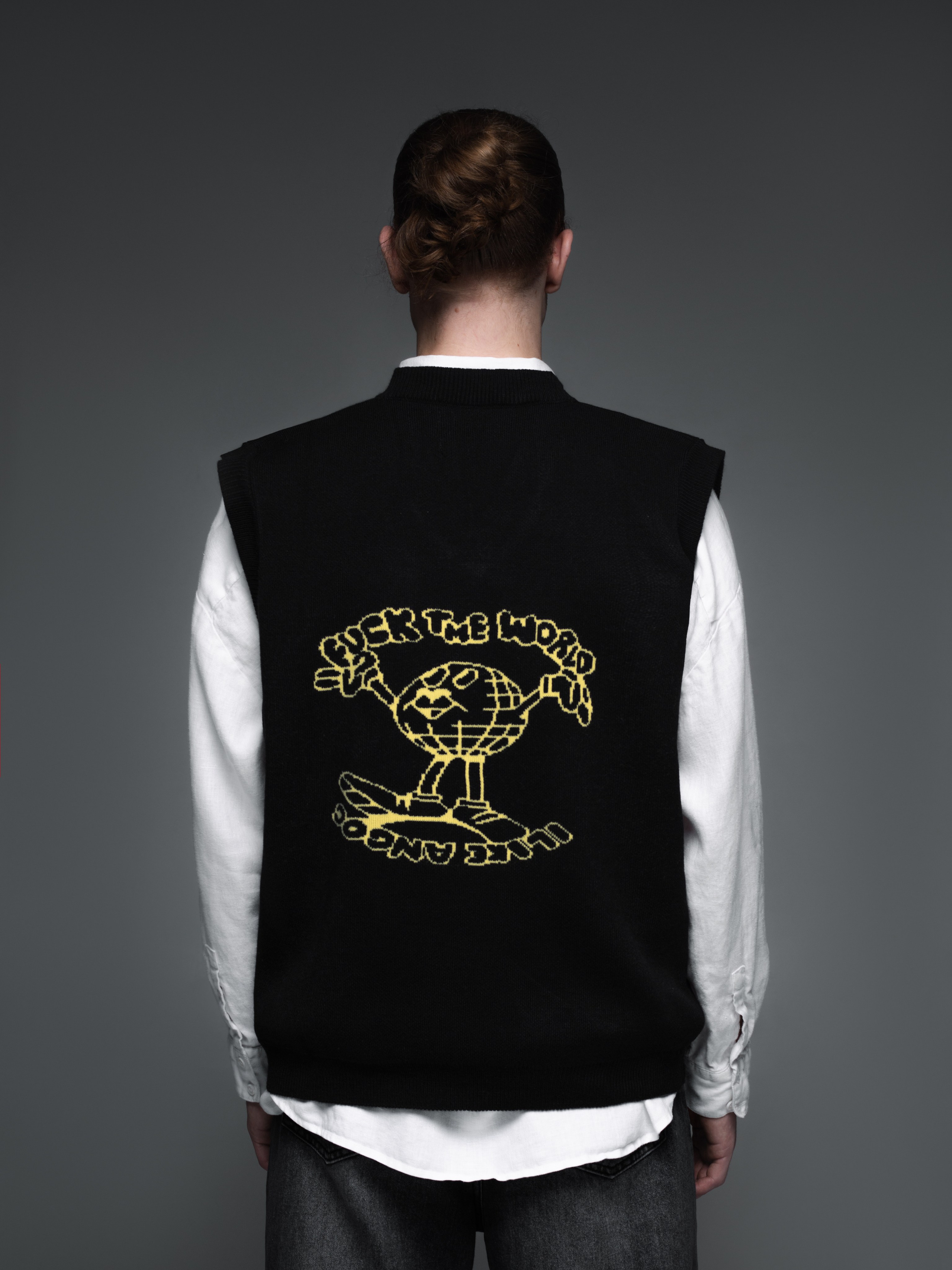 КАТАЛОГ | серый фон. RUNA production — стильные съемки для брендов