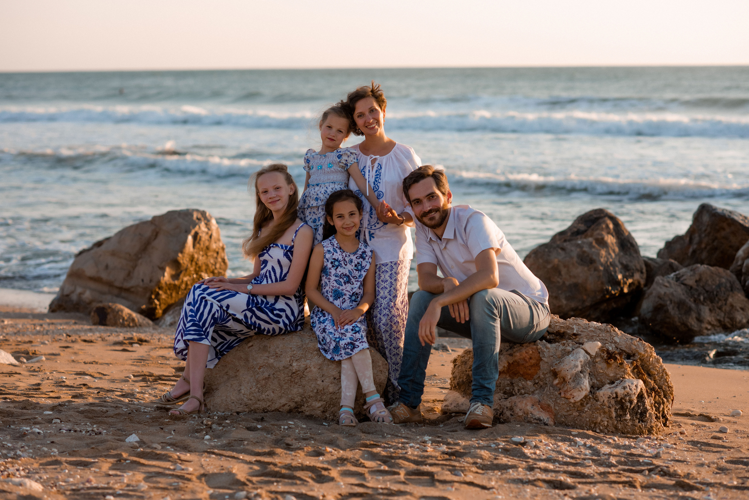 Семейная прогулка у моря. Профессиональный фотограф. Портрет, семья, дети