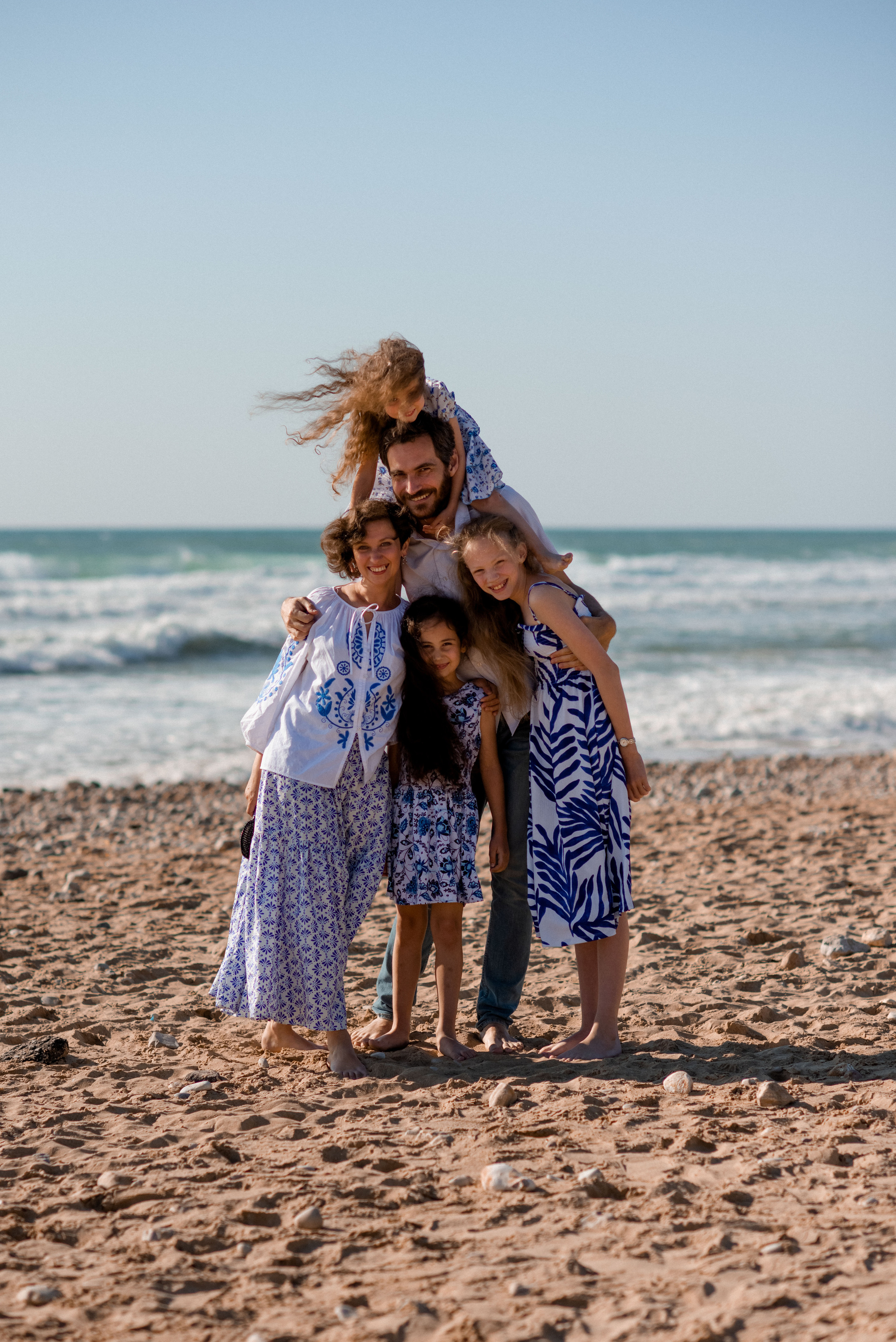 Семейная прогулка у моря. Профессиональный фотограф. Портрет, семья, дети