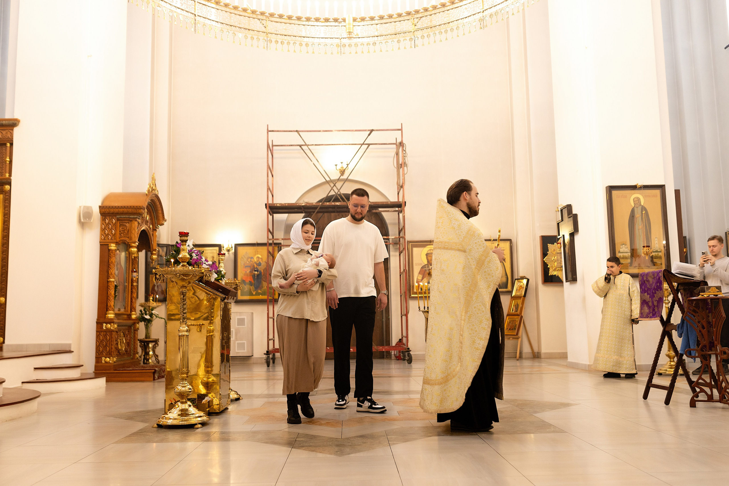 Таинство крещения Алисы. Фотограф в Железнодорожном и Балашихе