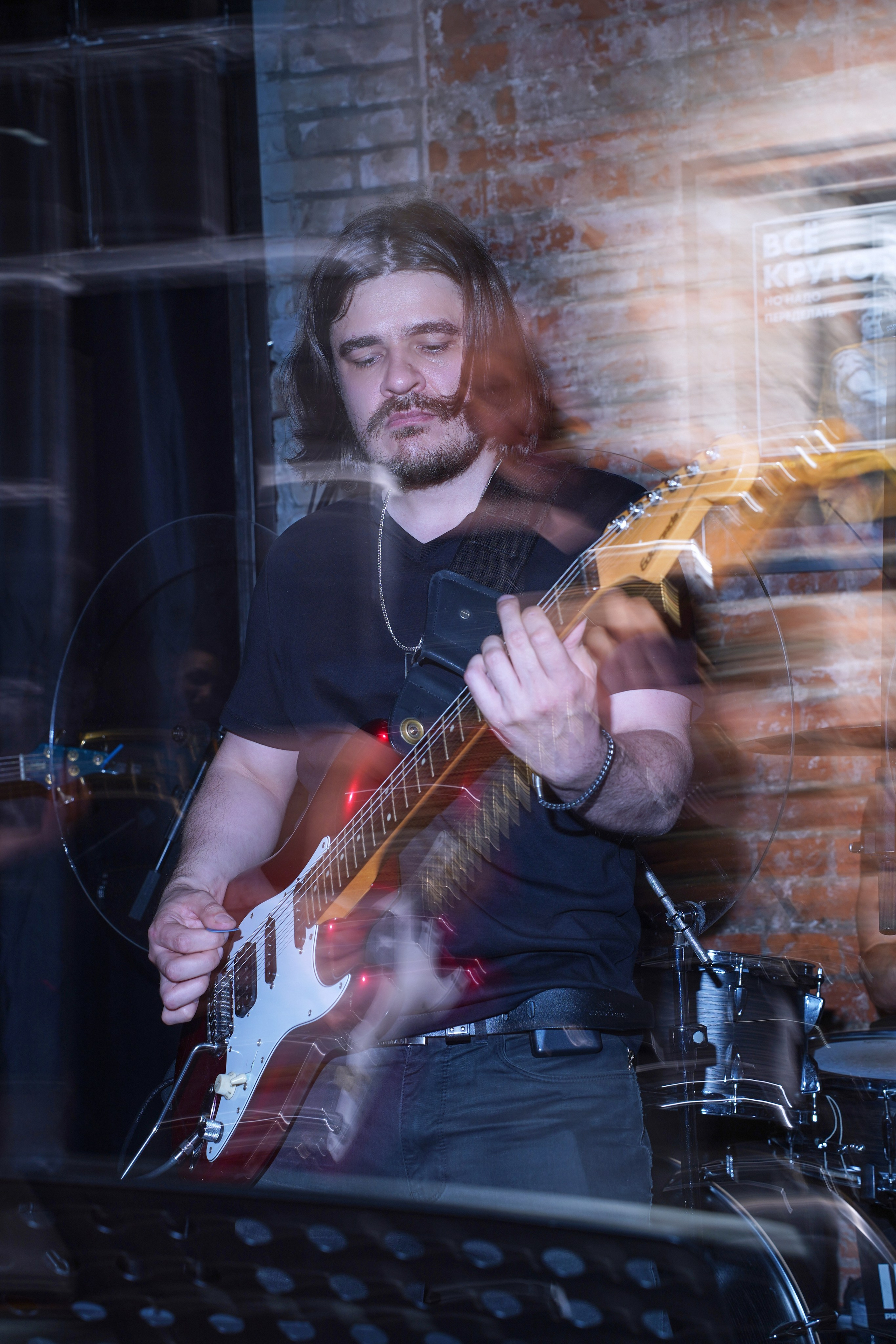 Концерт кавер группы. Фотограф