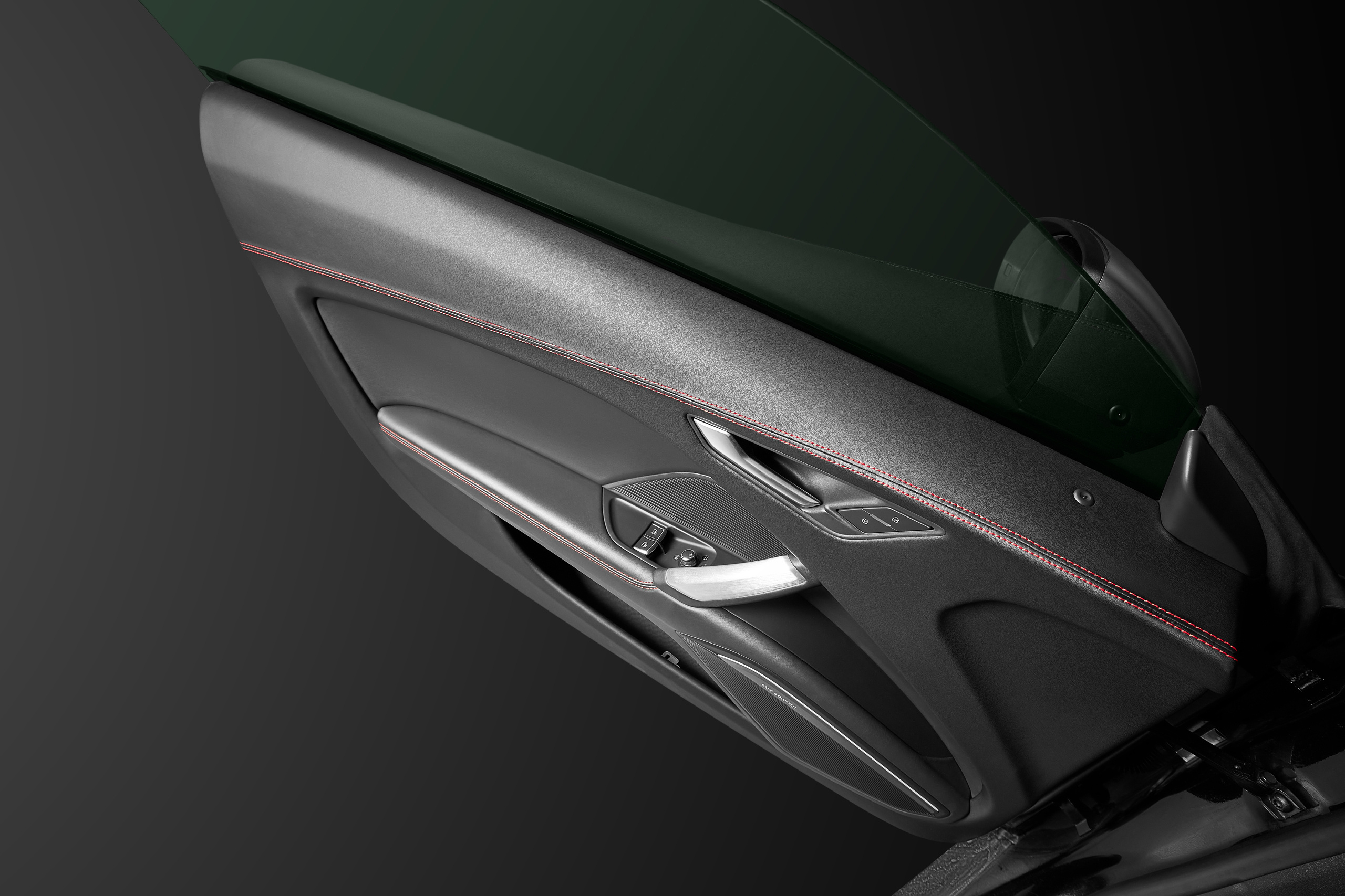 Audi TT Black & Red. Репортажный фотограф и ретушер в Москве Наталья Алексеева