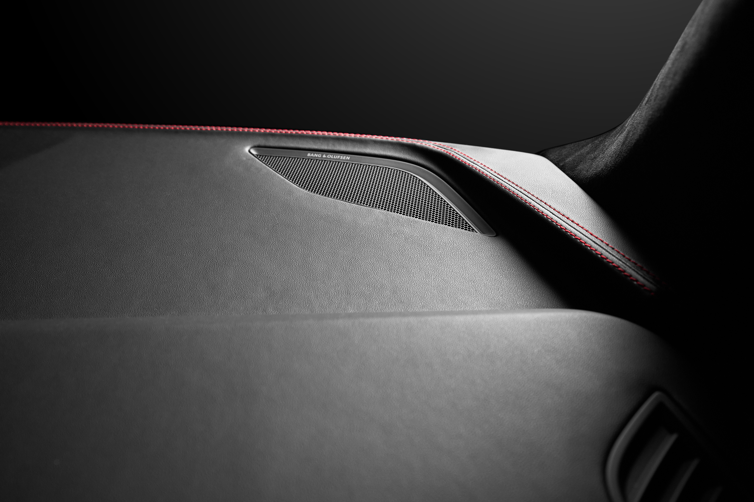 Audi TT Black & Red. Репортажный фотограф и ретушер в Москве Наталья Алексеева