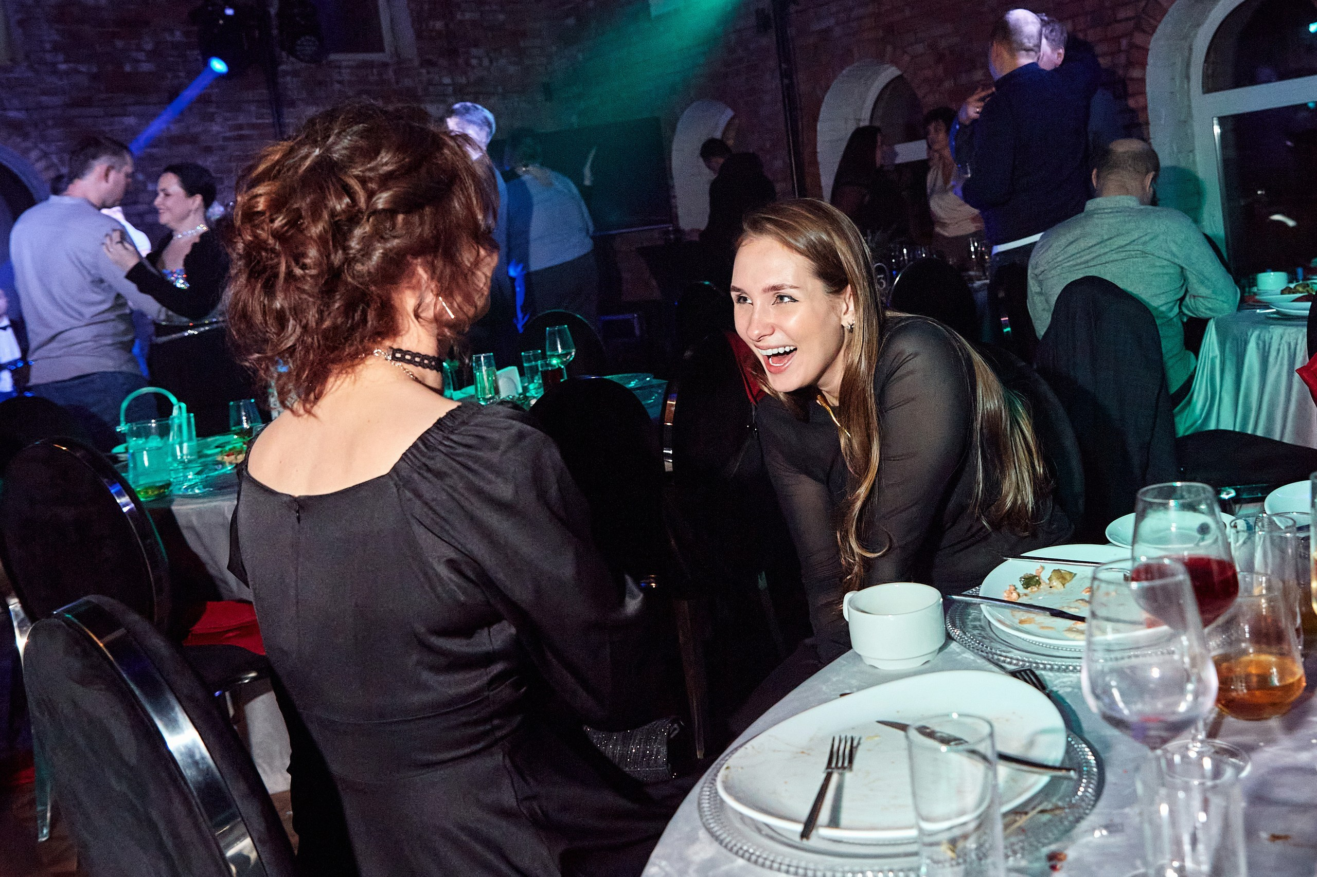 Компания Clarity / Пространство HIDE. Антон Артюшин, портретный фотограф. Москва