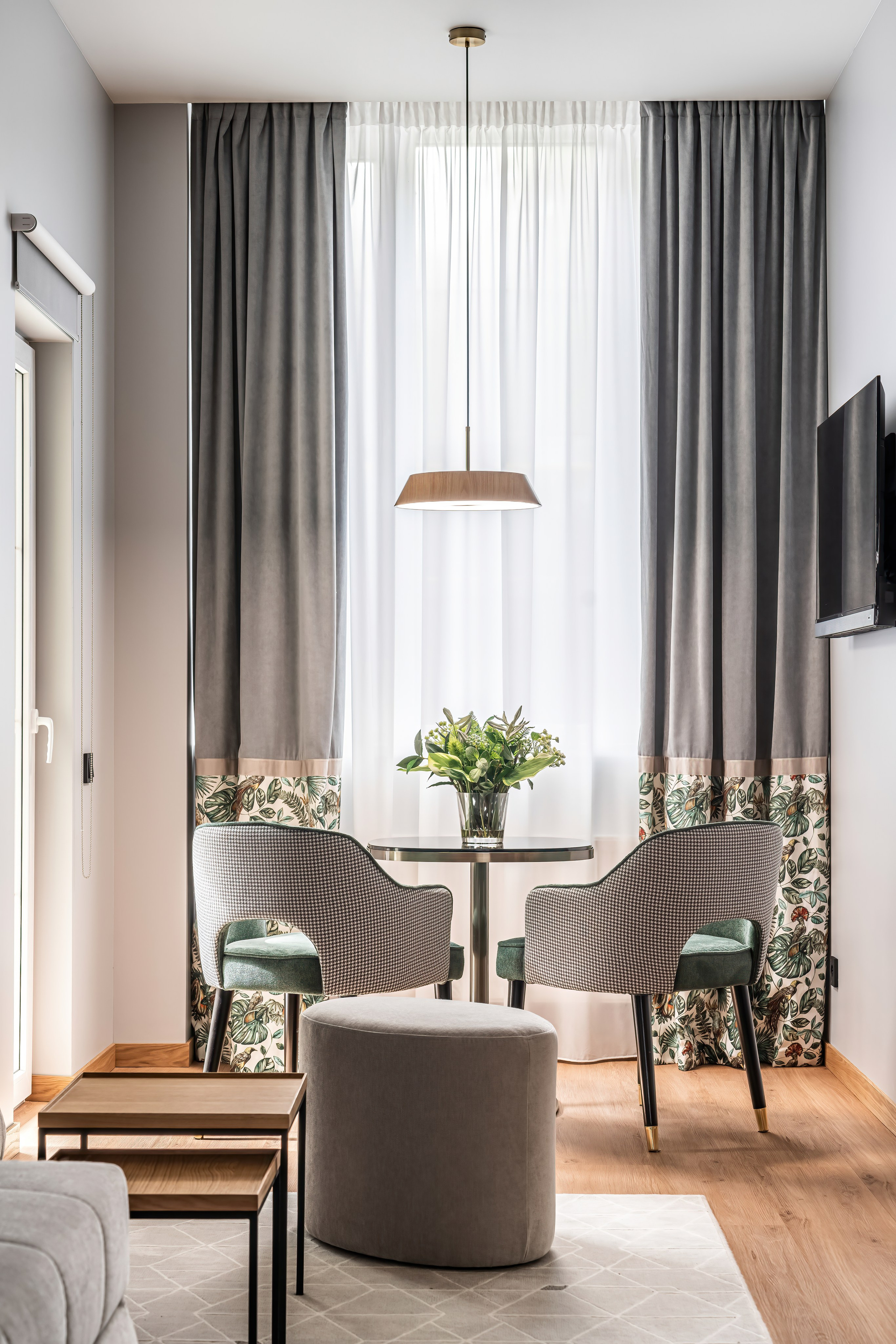 Отель аппарт Бридж. Декорактив Москва