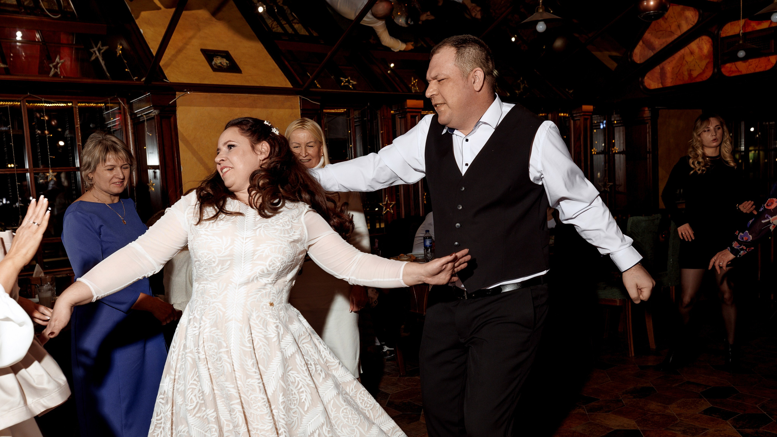 Сергей и Алена (банкет). Свадебный и семейный фотограф Александр Волосник