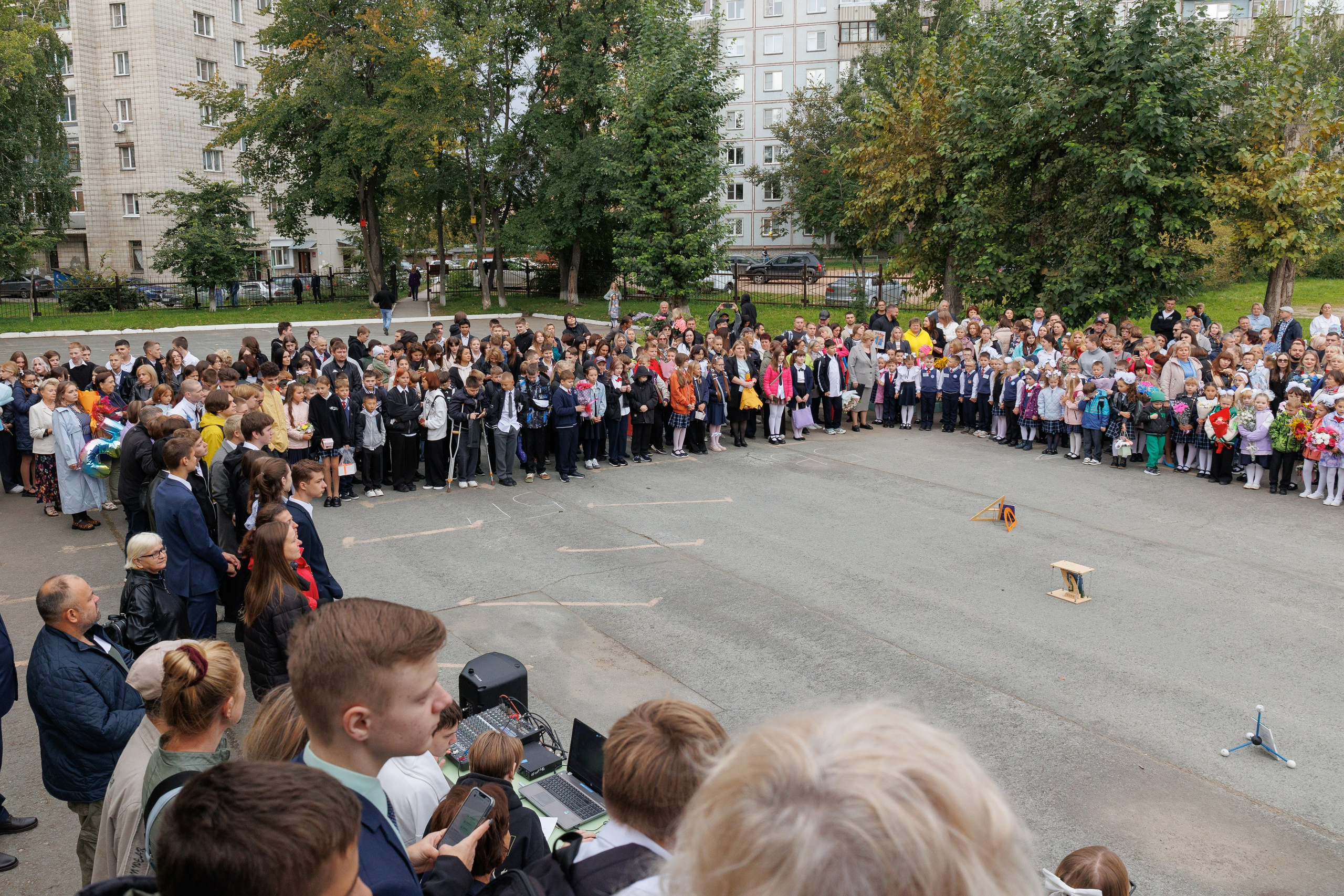День знаний 2024. Лицей № 28. Фотомастерская Воробьевых