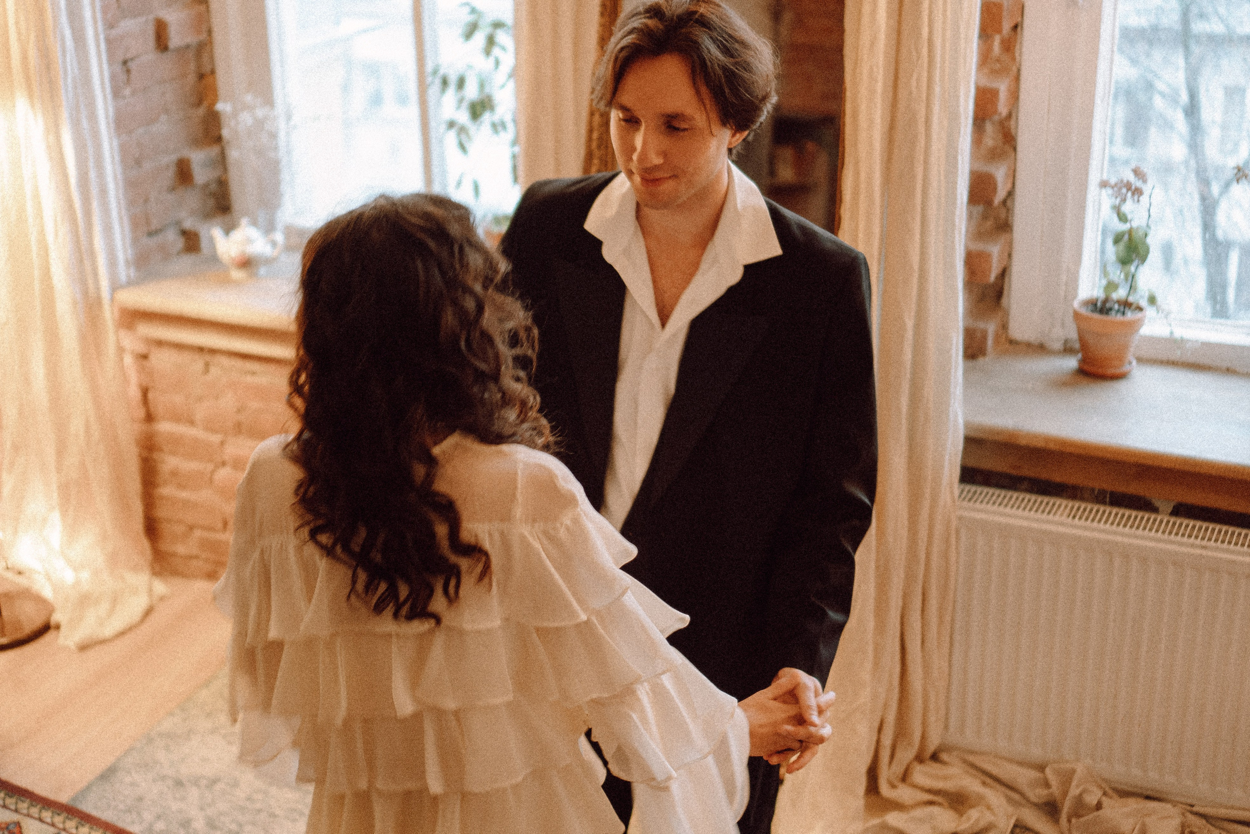 УТРО ЖЕНИХА И НЕВЕСТЫ В ФОТОСТУДИИ И ОСНОВНАЯ ФОТОСЕСИСИЯ ЗИМОЙ. Профессиональный фотограф, Санкт-Петербург — Виктория Богомолова