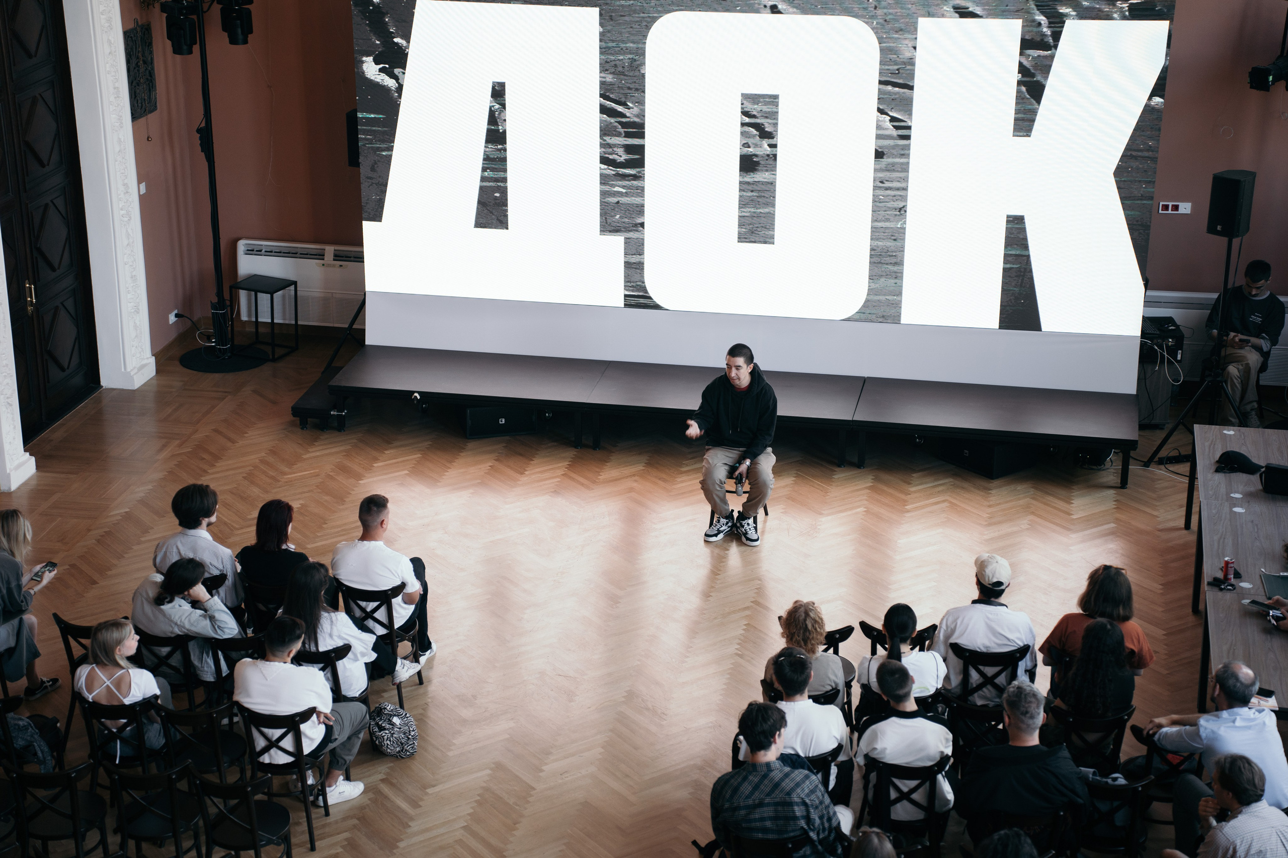 Лекция лаборатории ДОК. Репортажный фотограф в Казани Виктория Трунова