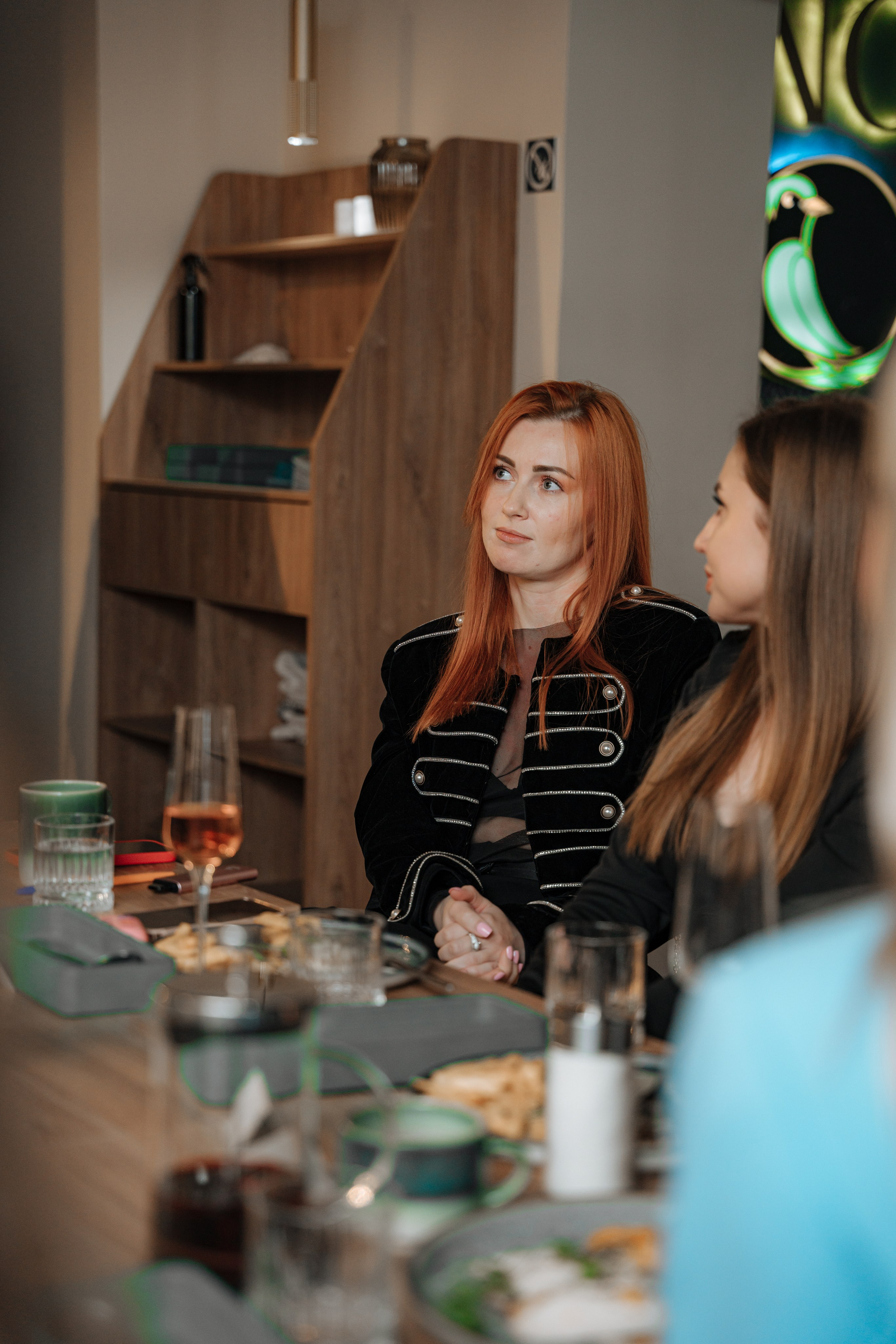 Мафия. Бар FINCH. ЖЕНСКИЙ КЛУБ LAXMI. Портретный фотограф в Санкт-Петербурге Дмитриева Наталия