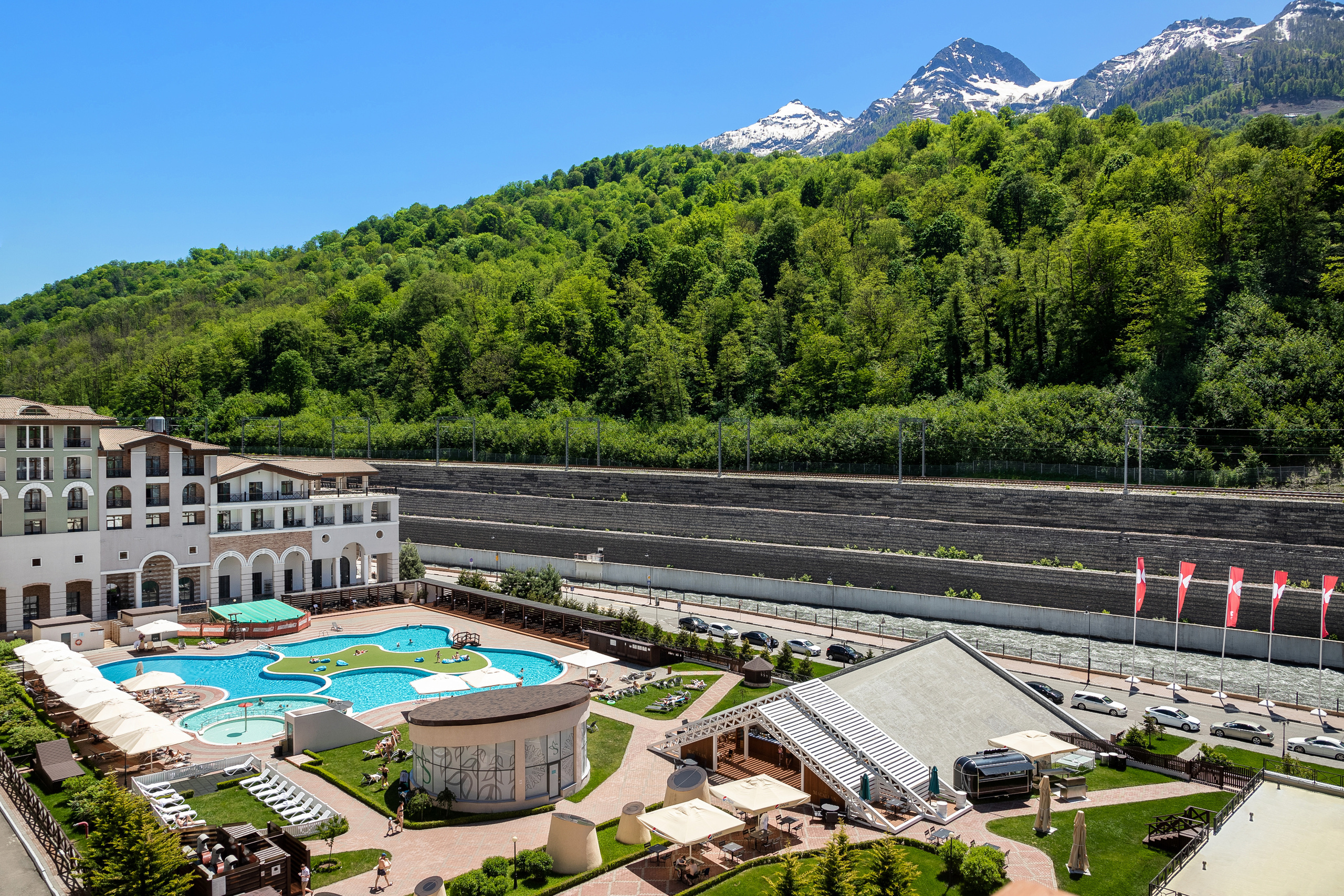 Фасадная фотосъёмка отелей Сочи. Отельный интерьерный фотограф Сочи