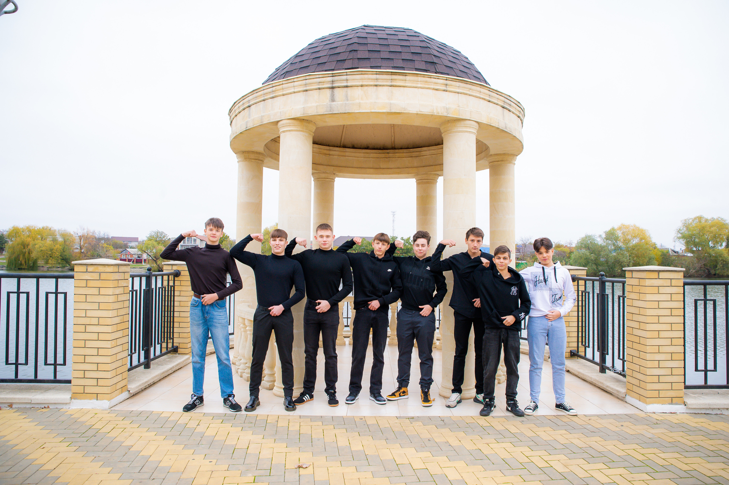 Групповые фотографии. ProAlbom — Выпускные альбомы в Кореновске и Краснодарском крае