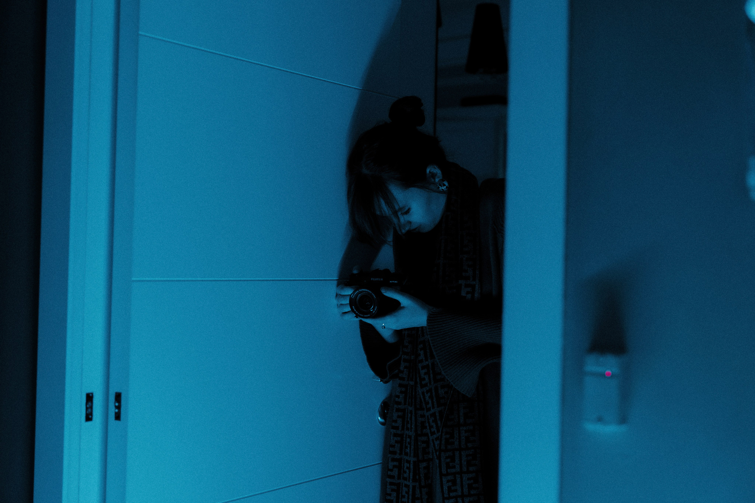 Loweliness. Backstage. @tomrus: Рустам Шагиморданов — фотограф