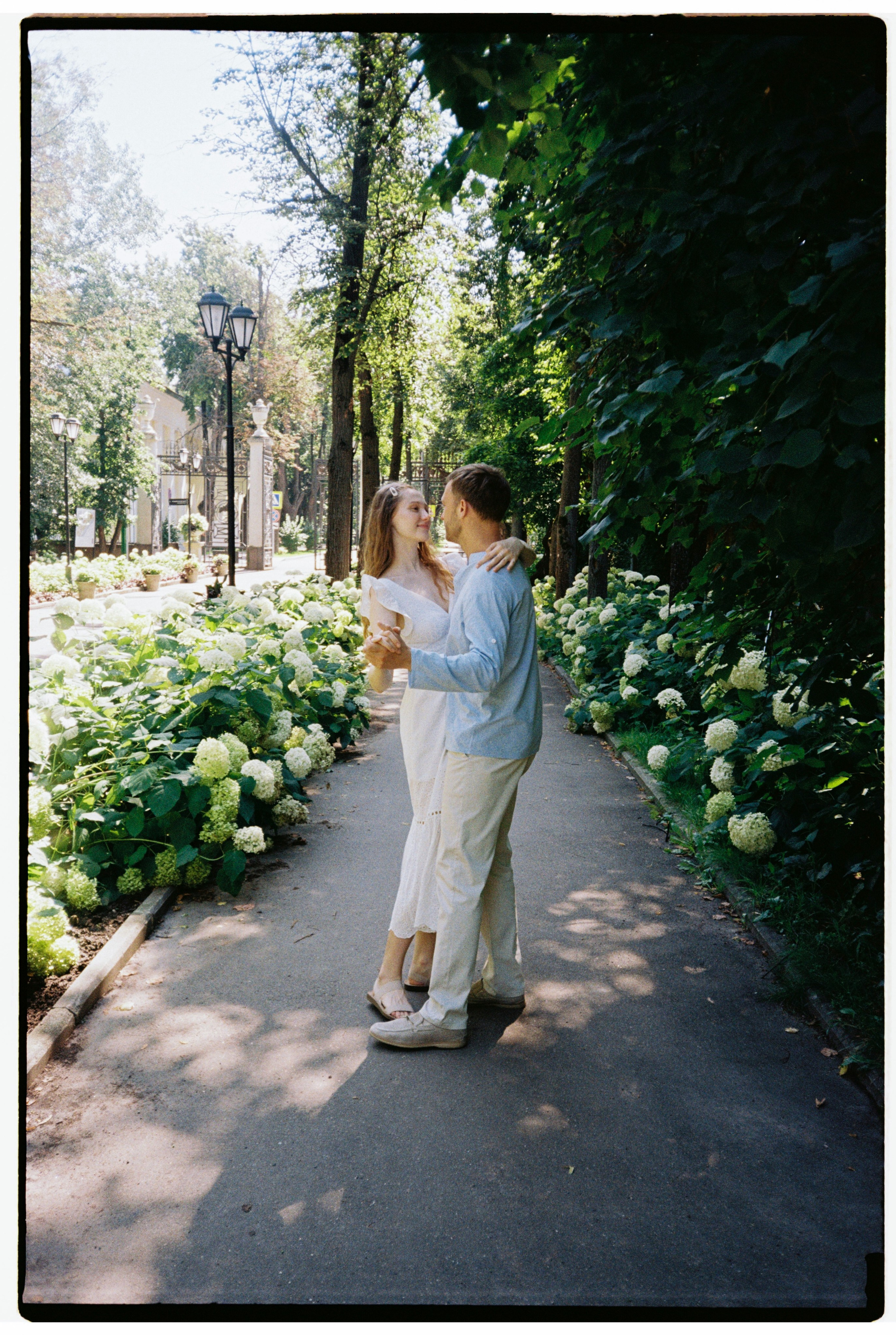 Прогулка лавстори предсвадебная в Парке Горького
