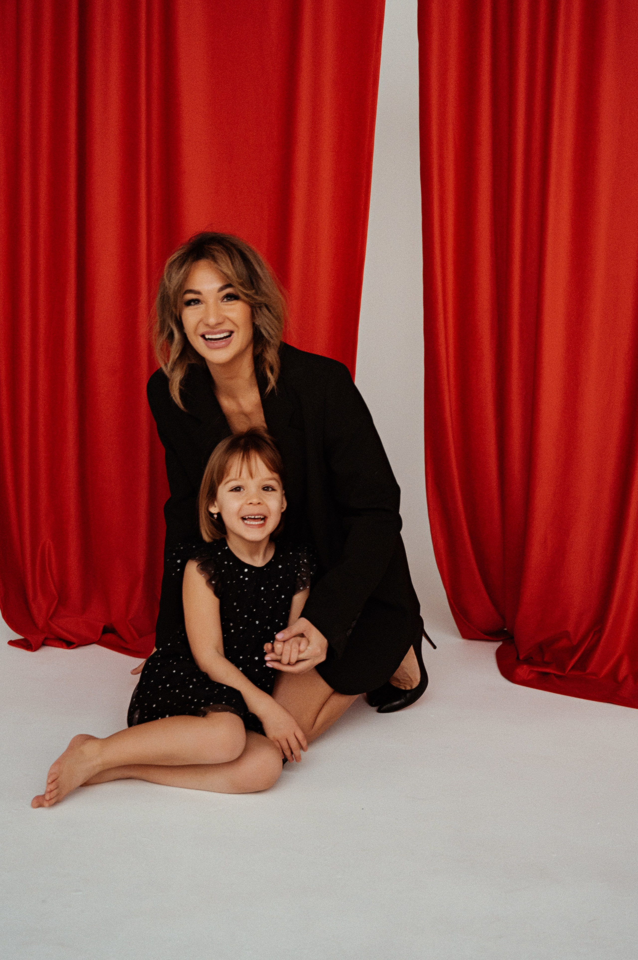 Анастасия. Профессиональный фотограф беременности в СПБ. Стильные фотосессии беременности в стиле минимализм и классическая фотография