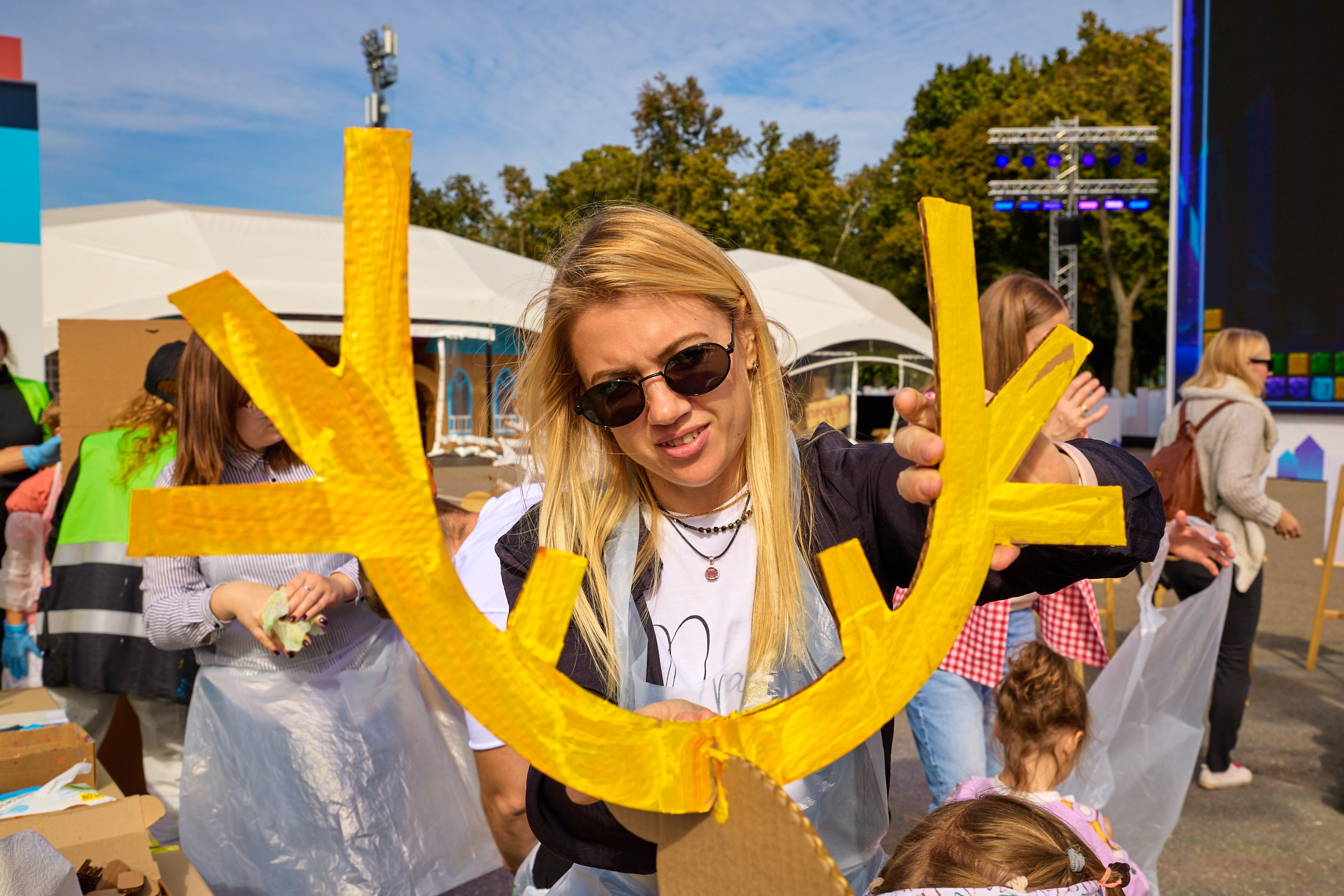 Профессиональная фотосъемка корпоративного события на набережной Москвы