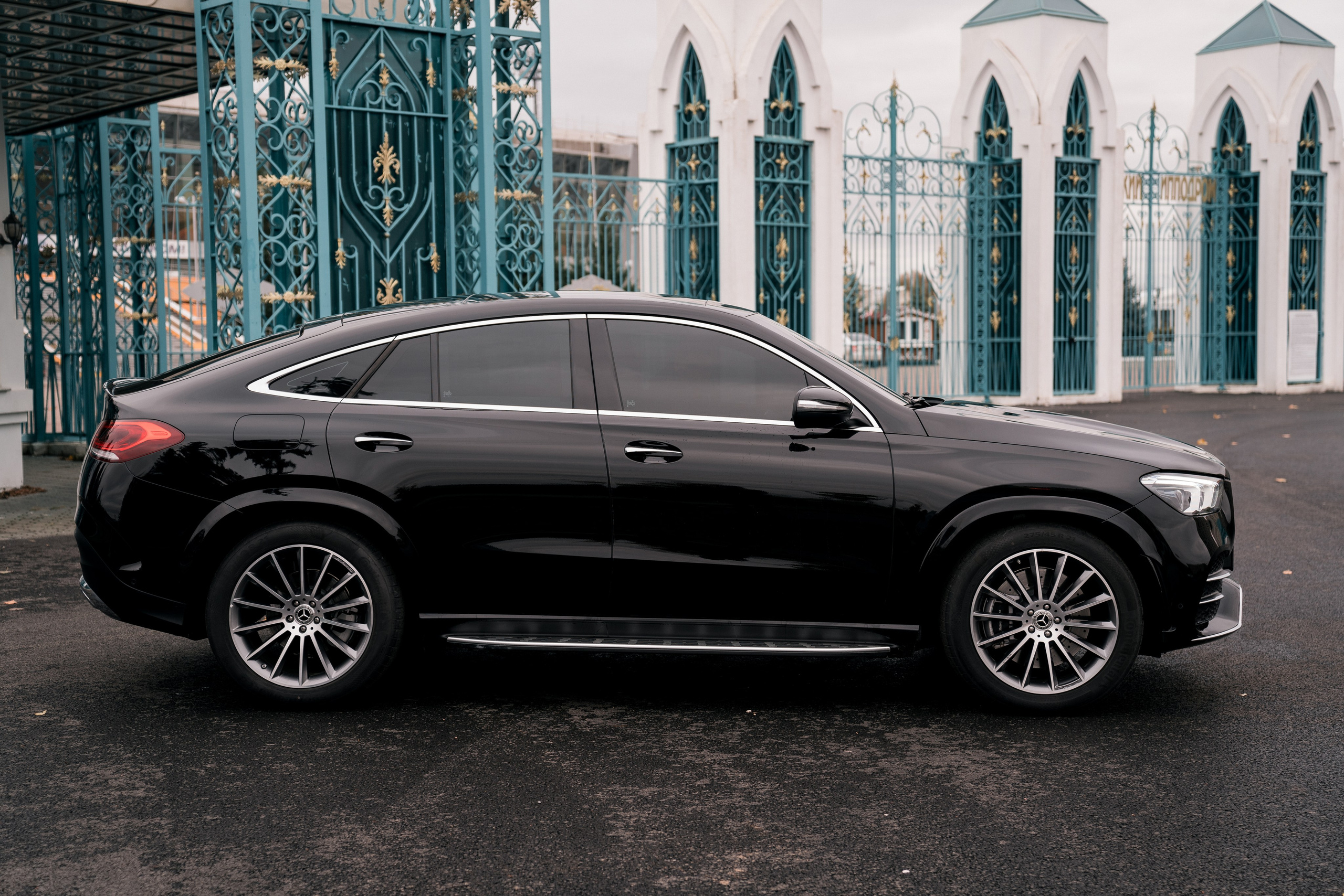 Mercedes-Benz GLE 400D. Идеальные портреты для соцсетей — Фотограф Ленар