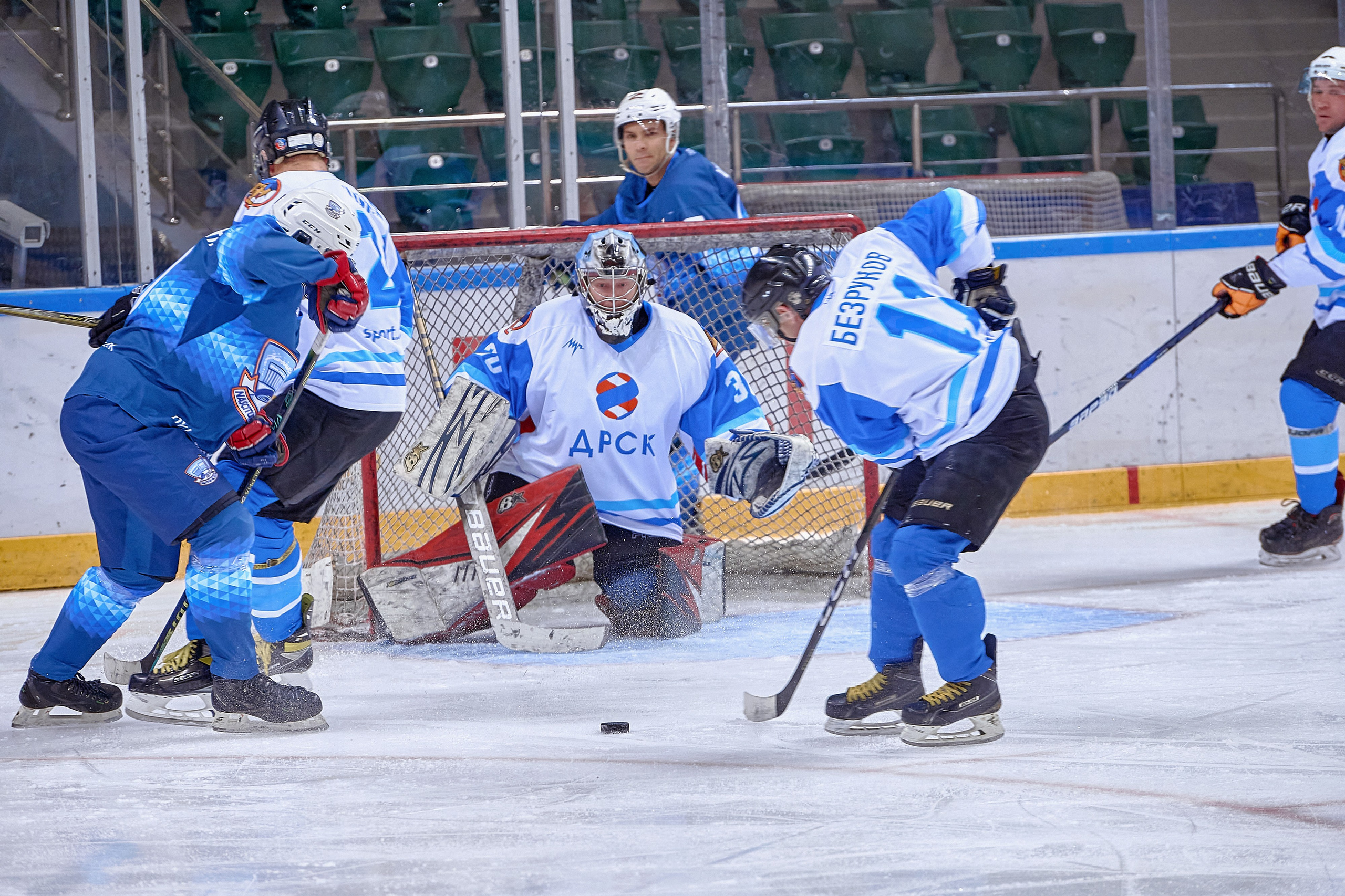 Платинум Арена — Хоккей — РусГидро. Фотограф Яковлев Роман — Красноярск