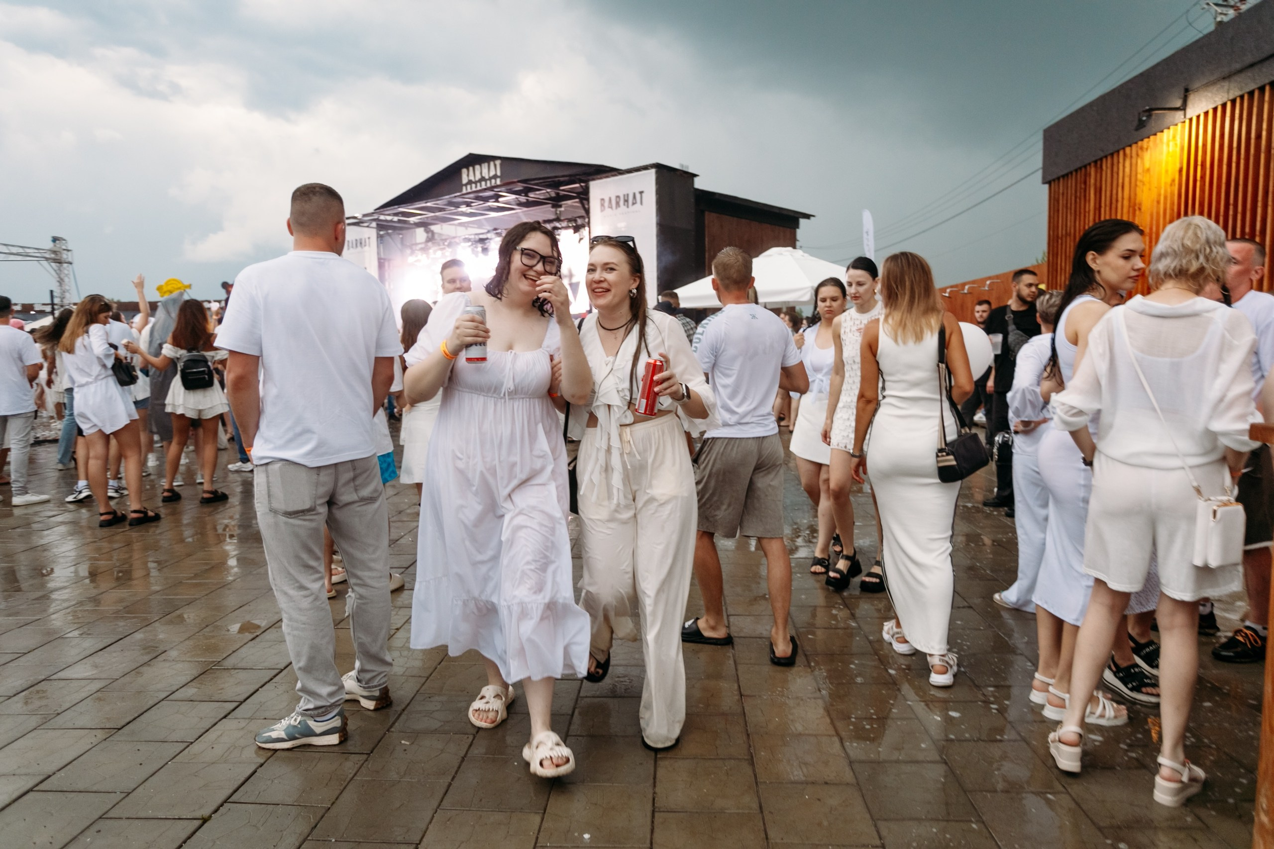 White Party @ Бархат парк. Репортажный фотограф Максим Полянский. Москва, Санкт-Петербург, Красноярск